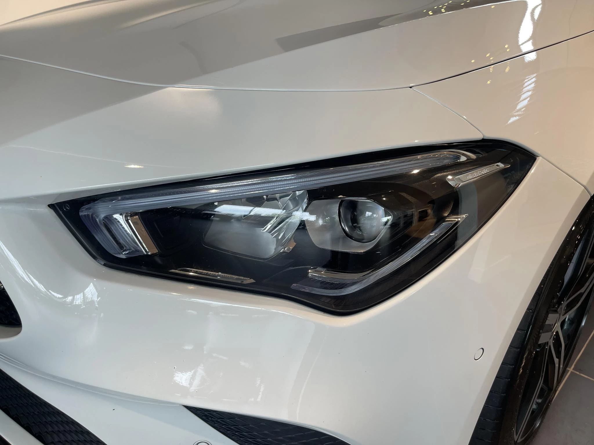 Mercedes-Benz-CLA-image-13