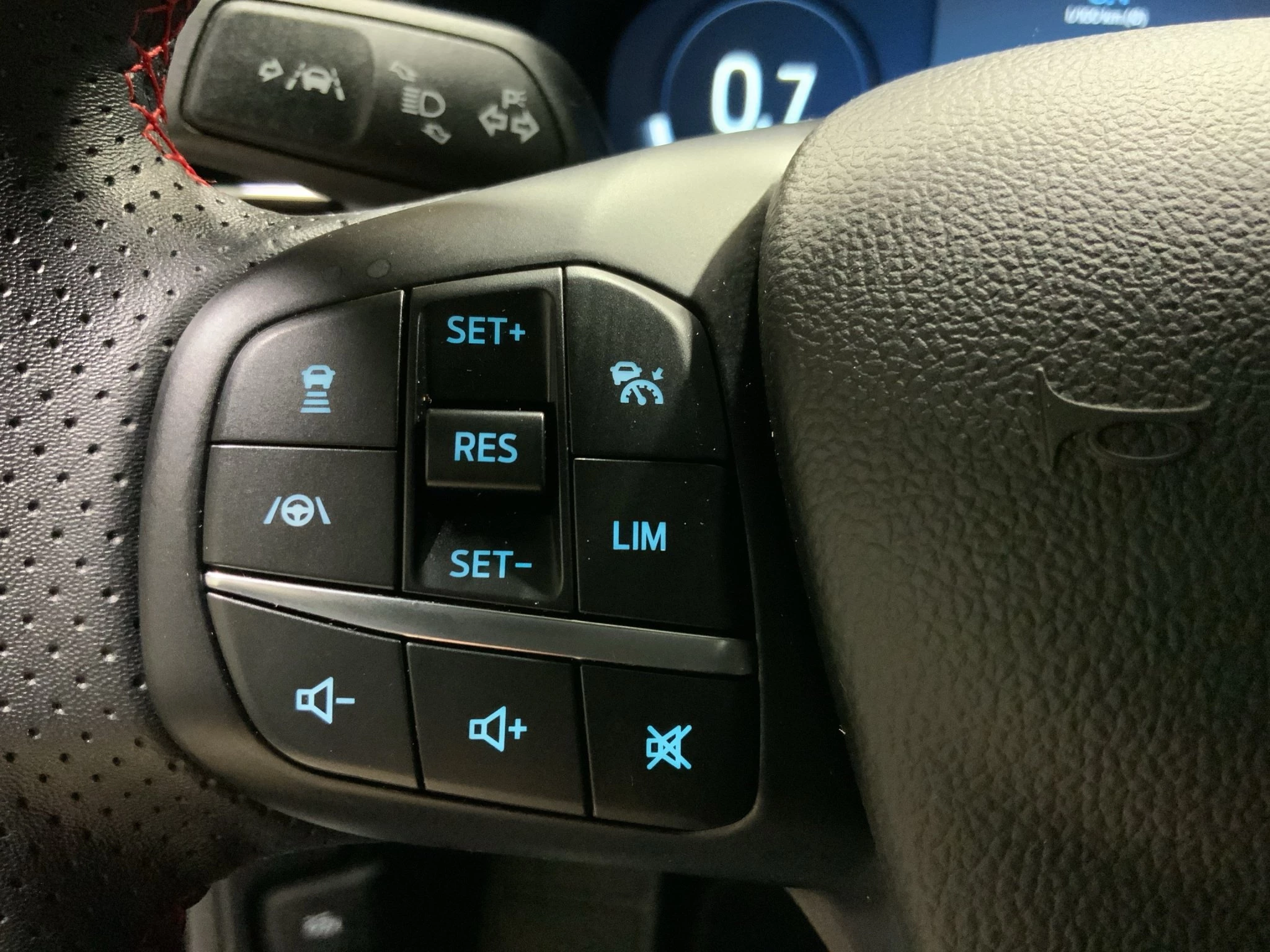 Ford Focus ST-Line X Turnier Aut.*AHK*ACC*HUD*KAM*NAVI*WINTER-PKT.