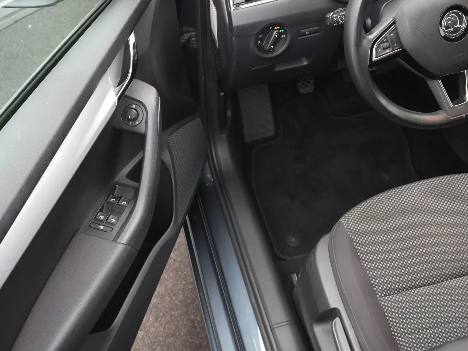 Škoda Octavia Combi Octavia Combi Ambition 1,.6TDI 90PK *TREKHAAK*NAVI*CRUISE CONTROL*DAB RADIO*AIRCO*BLTH*...*