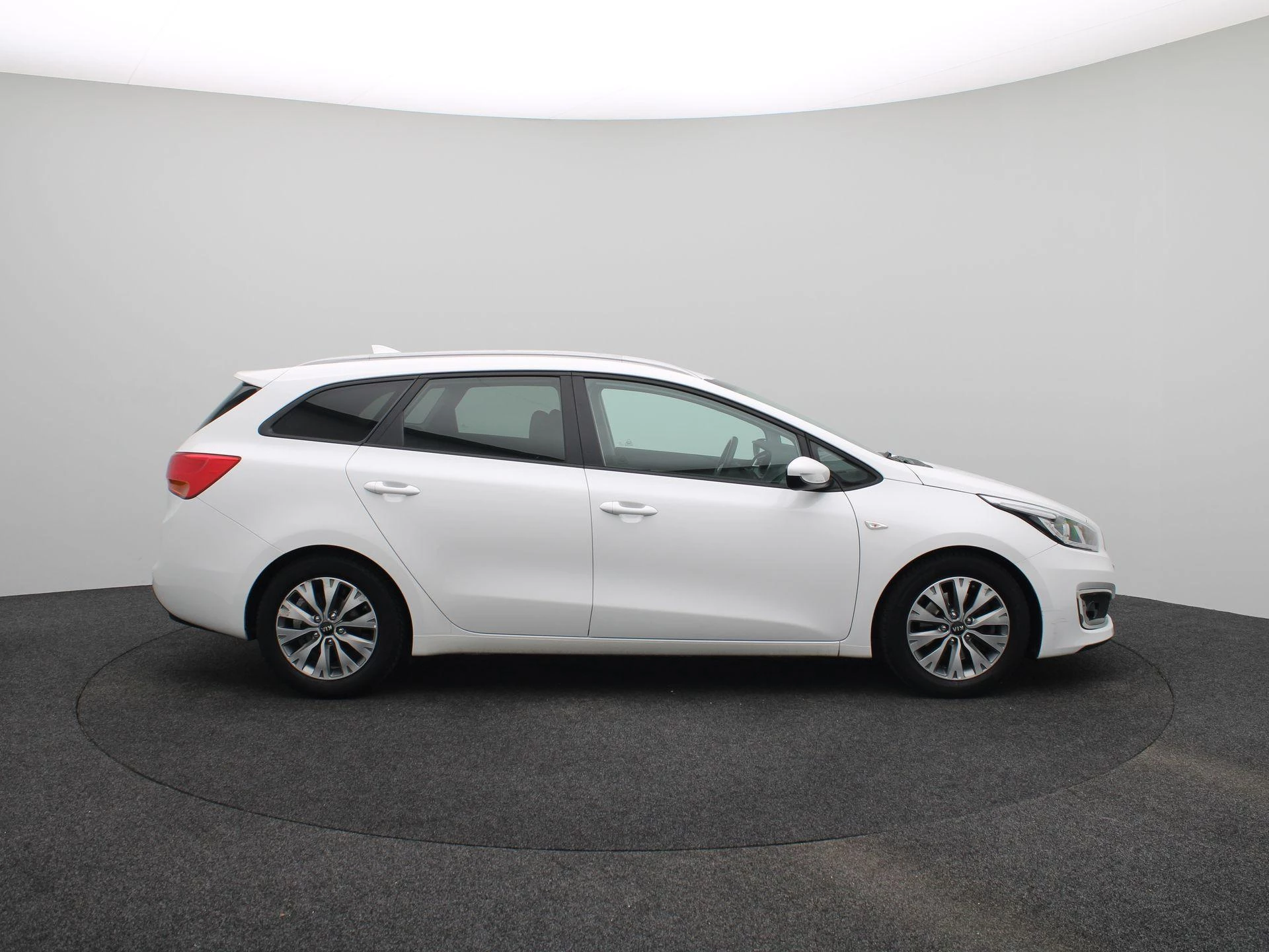 Kia-cee'd-image-6