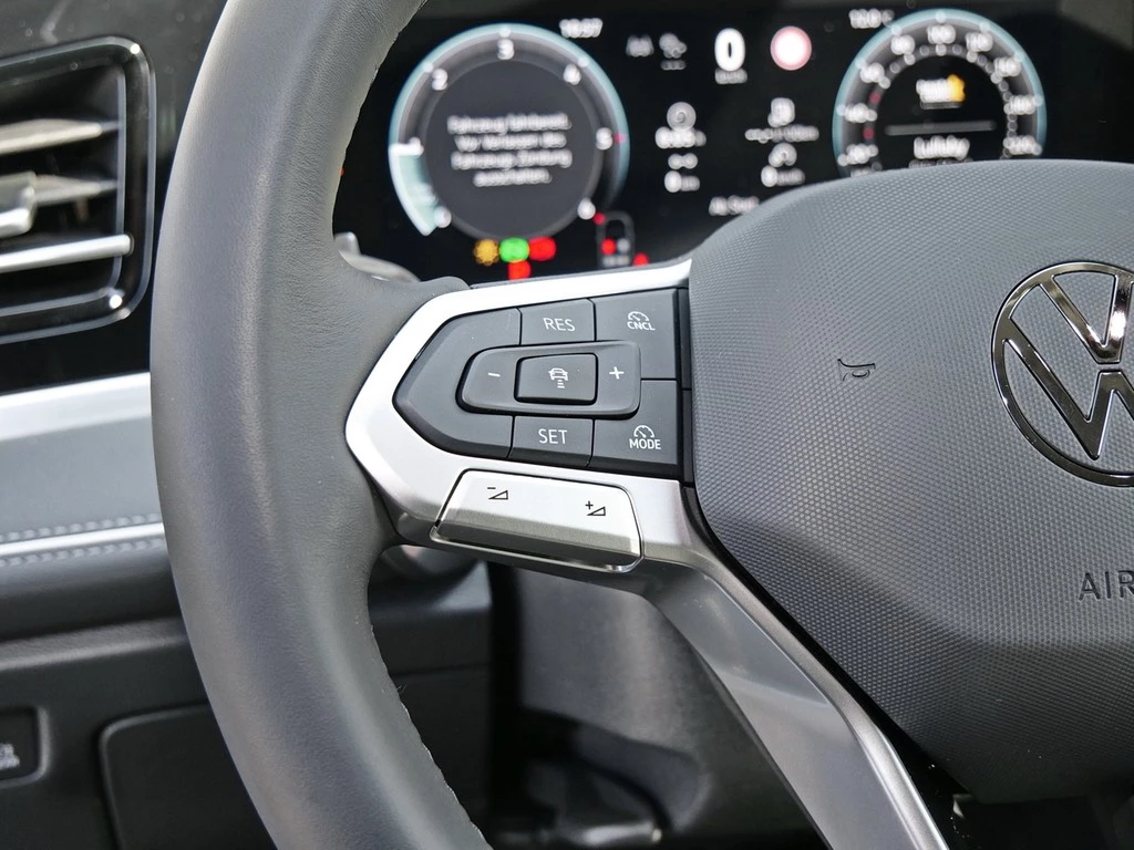 Volkswagen Passat Elegance 2.0 l TDI DSG 110 kW / 150 PS
