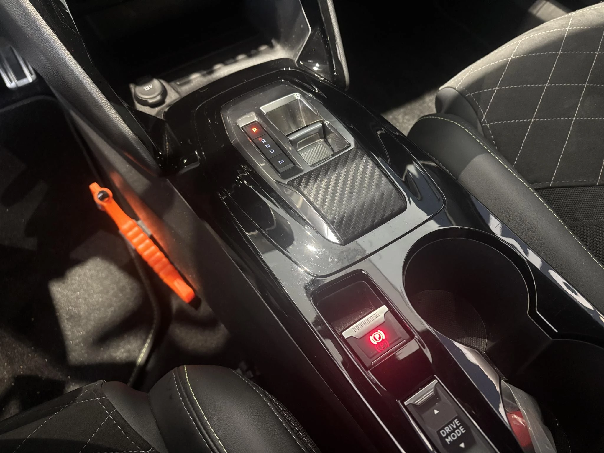 Peugeot-2008-image-10