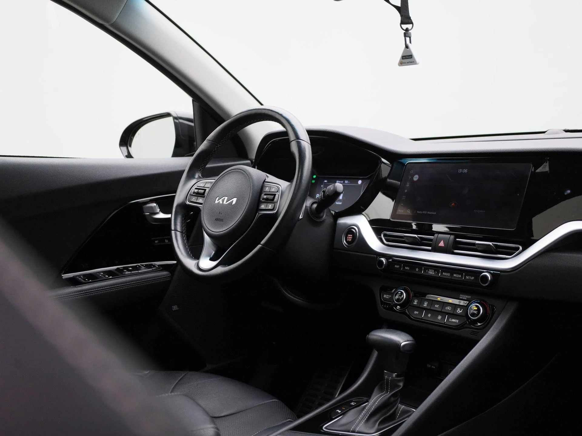 Kia-Niro-image-37
