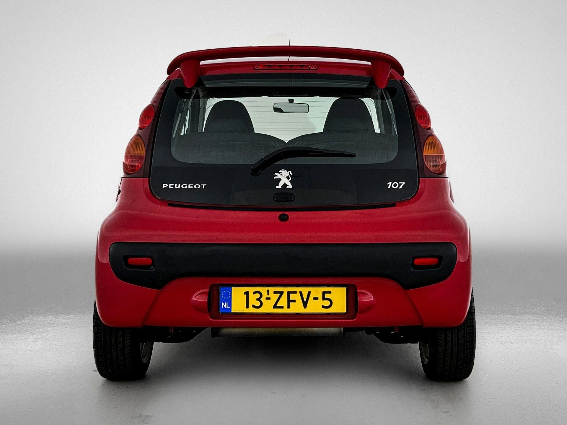 Peugeot-107-image-2