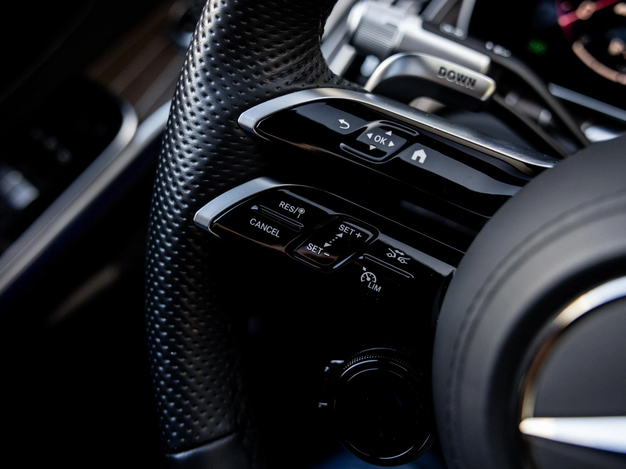 Mercedes-Benz-S-Klasse-image-38