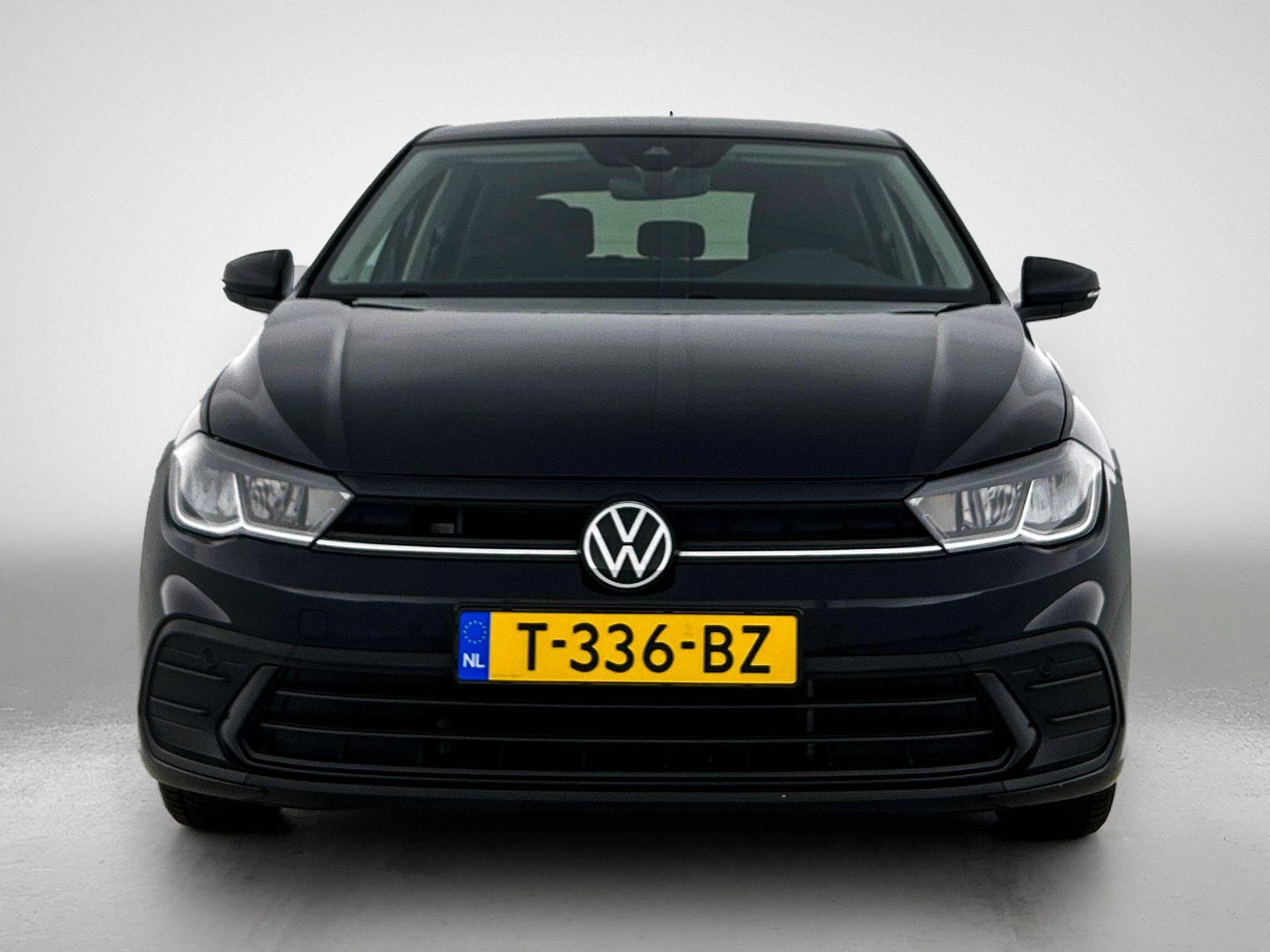 Volkswagen-Polo-image-4