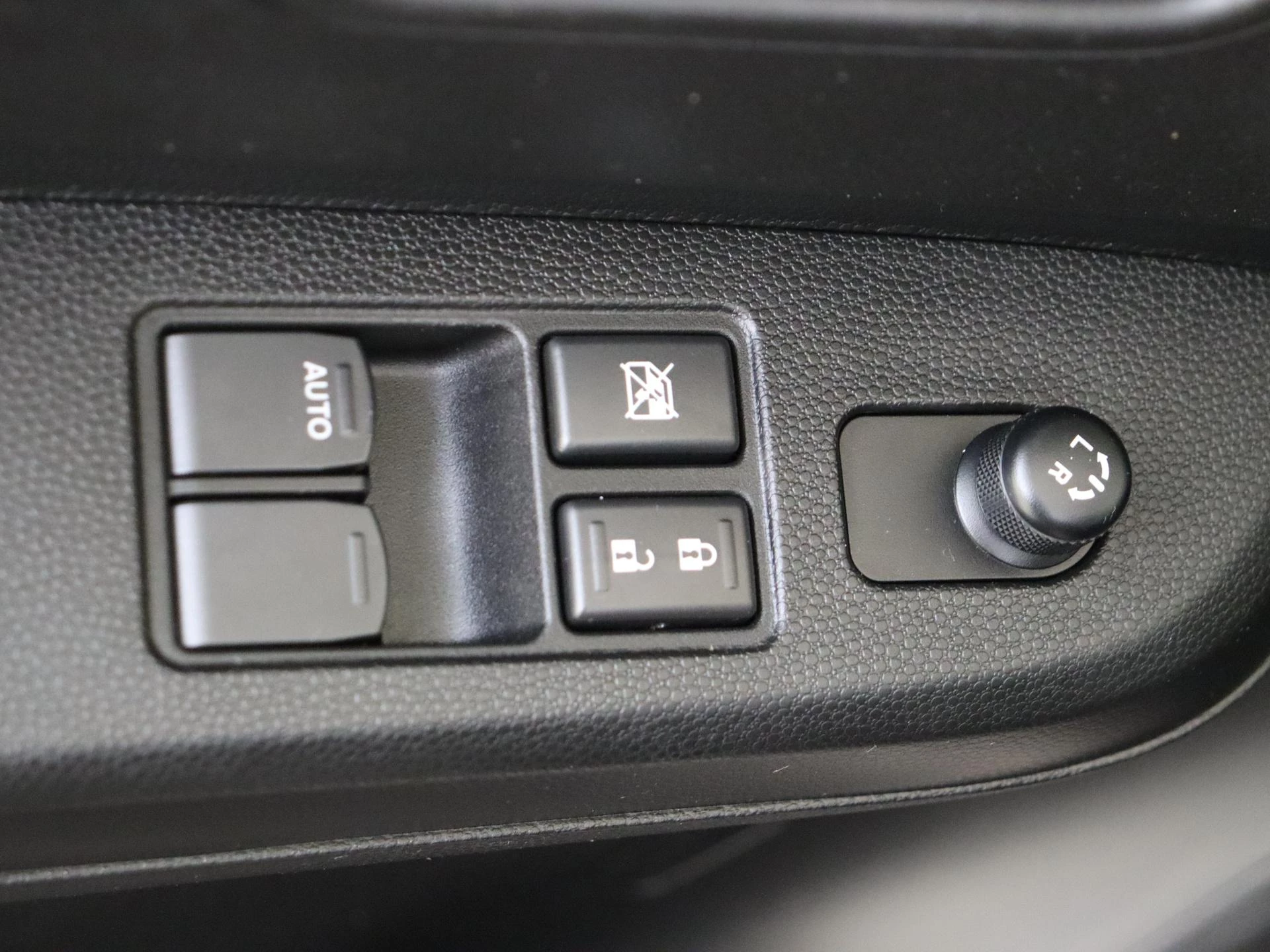 Suzuki-Ignis-image-29