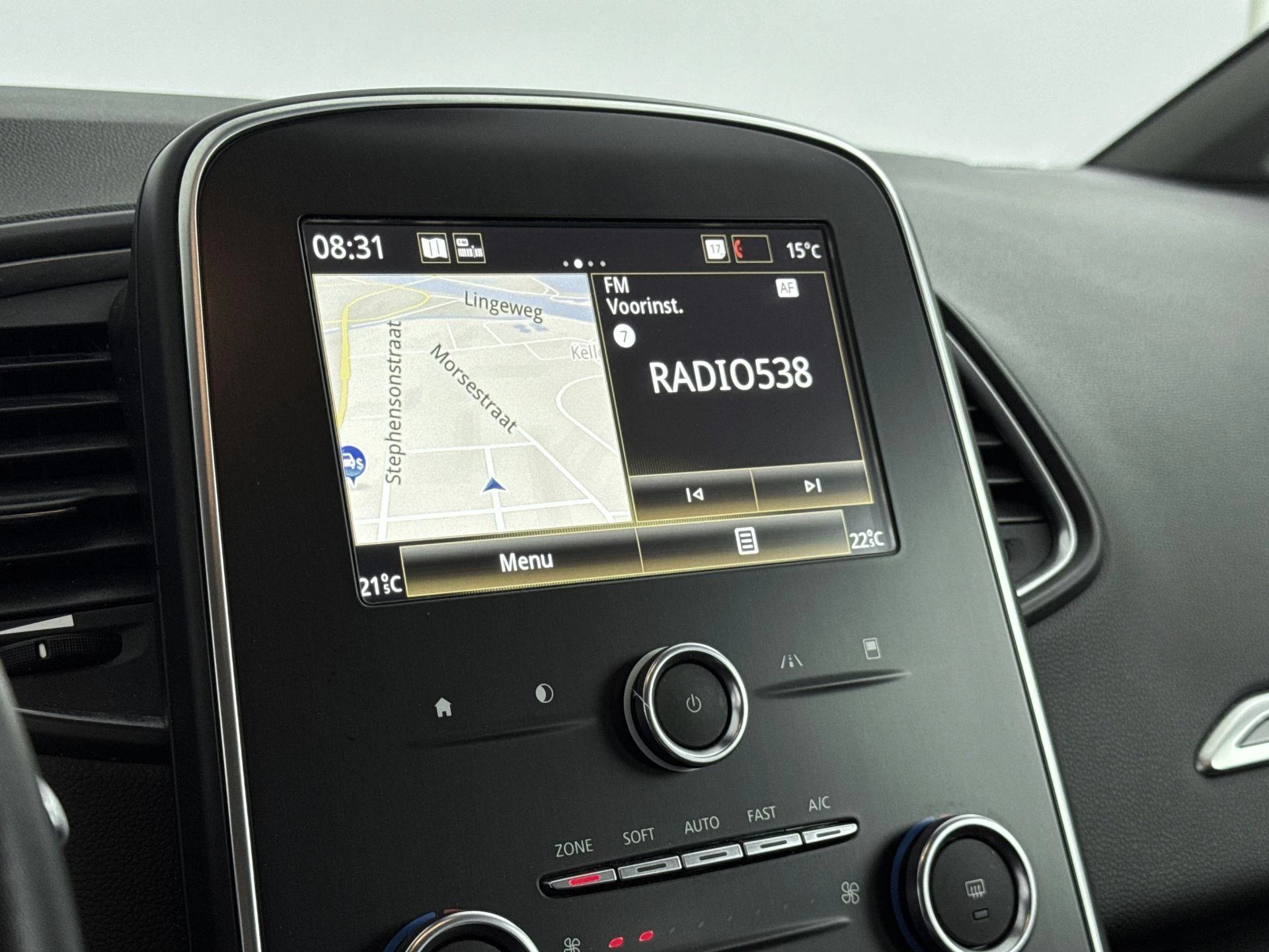 Renault-Grand Scénic-image-18