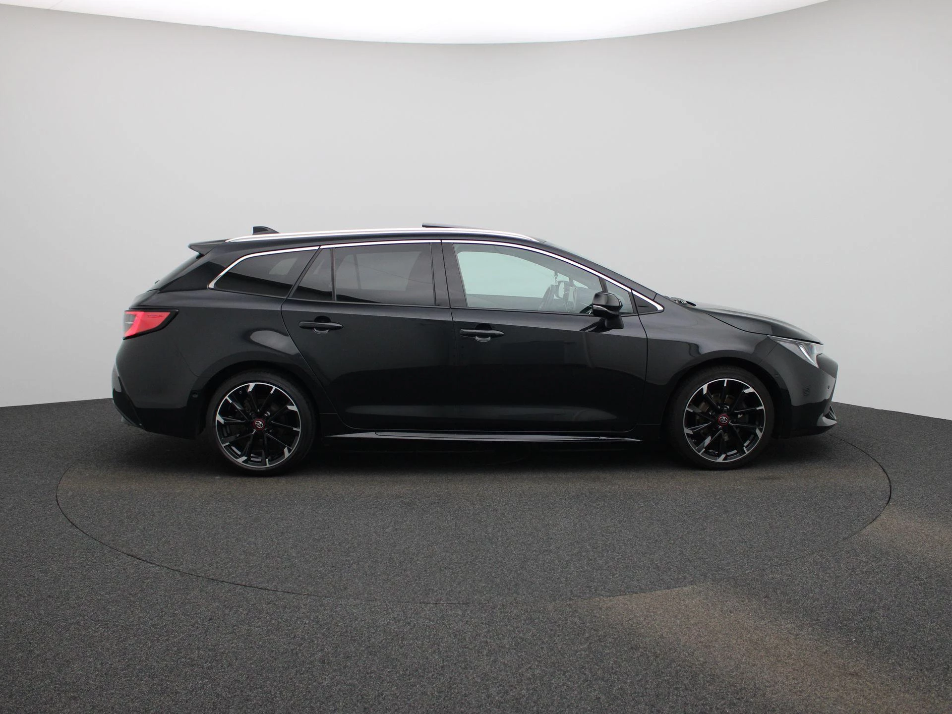 Toyota-Corolla Touring Sports-image-5