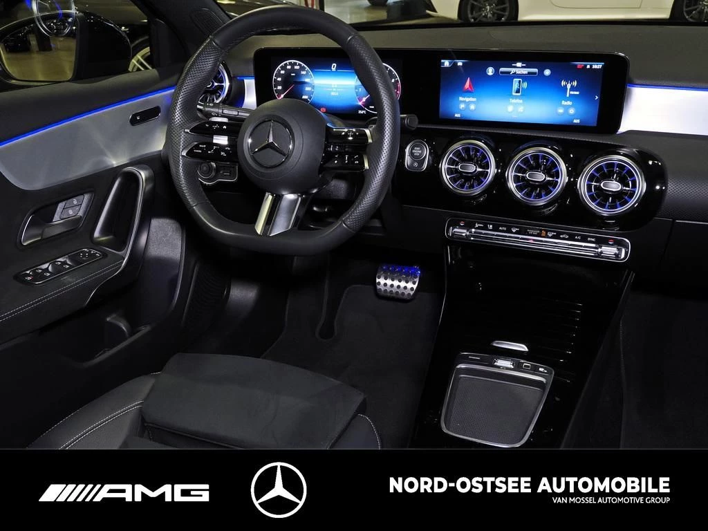 Mercedes-Benz A-Klasse 200 AMG ADV.+ NIGHT SHZ MBUX AMG Line