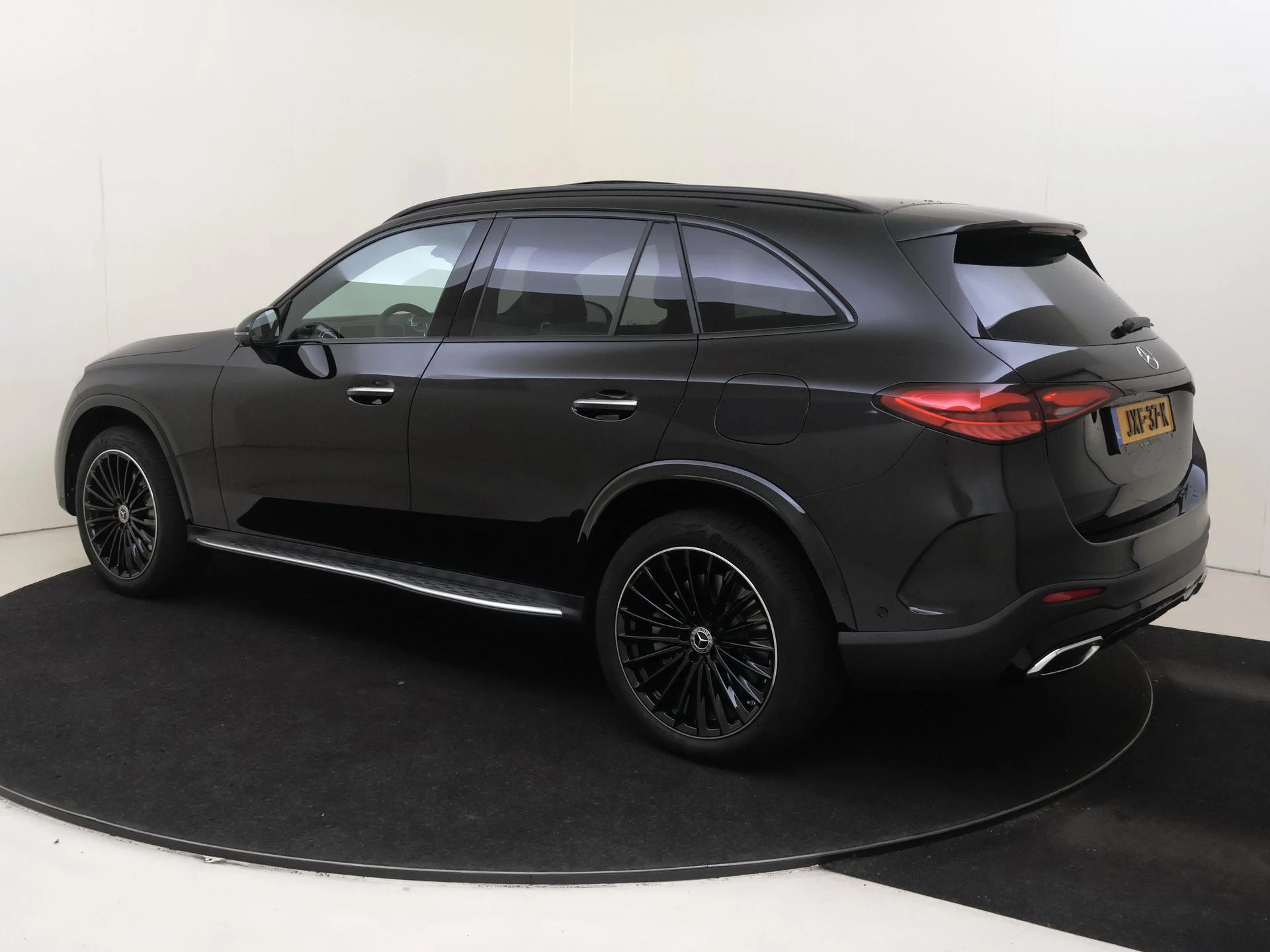 Mercedes-Benz GLC 300e 4MATIC AMG Line