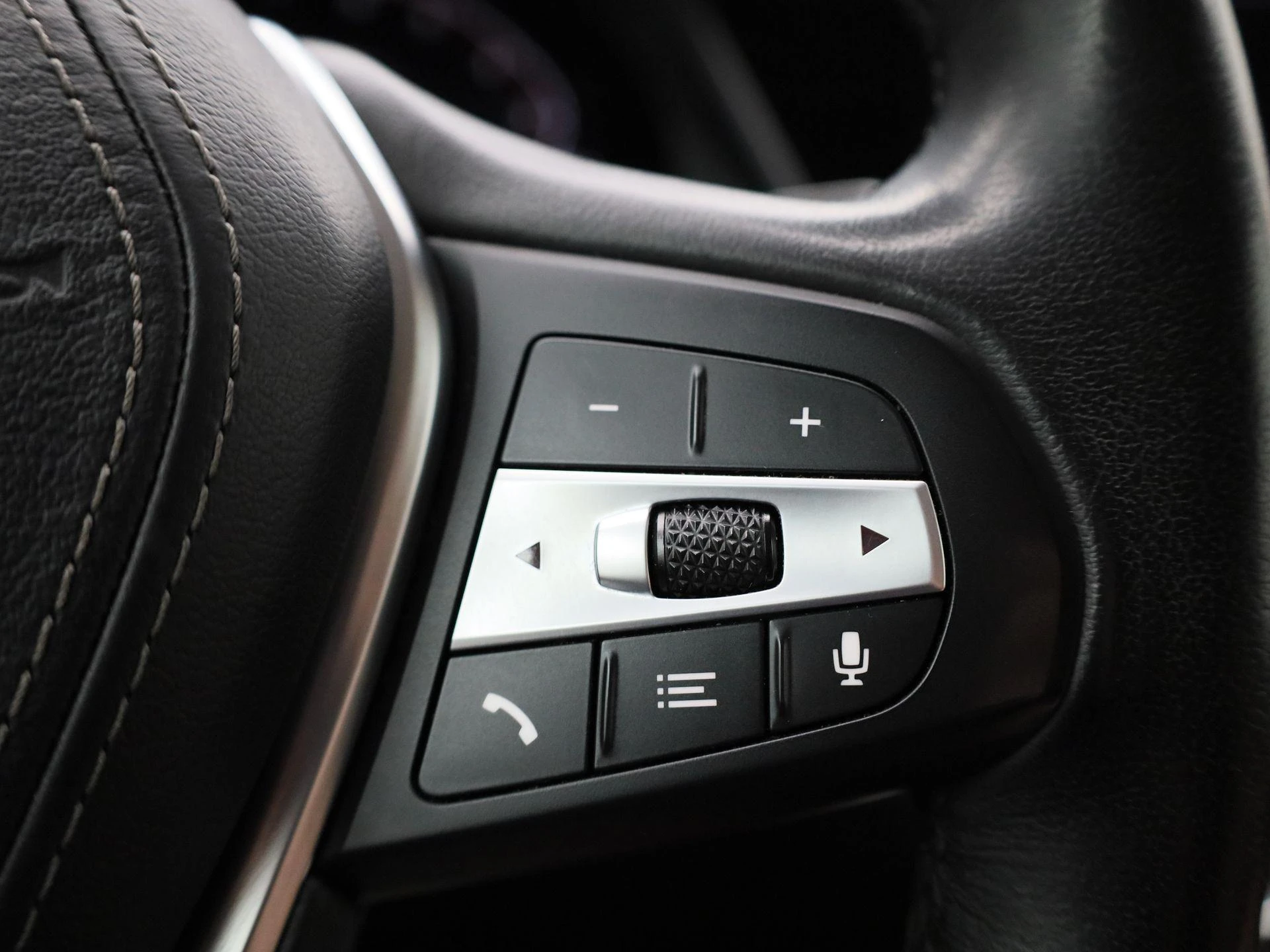 BMW-X5-image-24