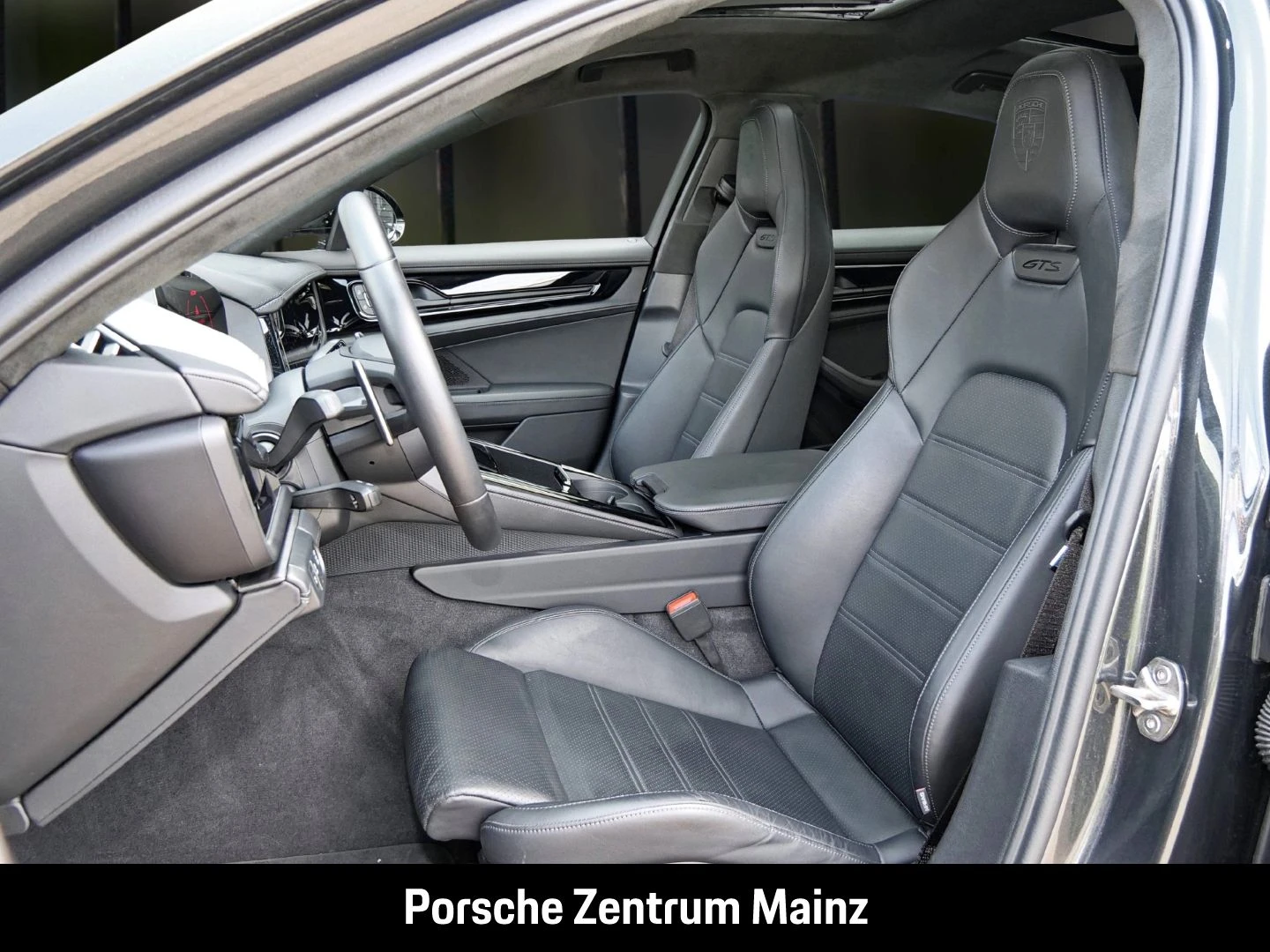 Porsche Panamera GTS InnoDrive HA-Lenkung Soft-Close gts