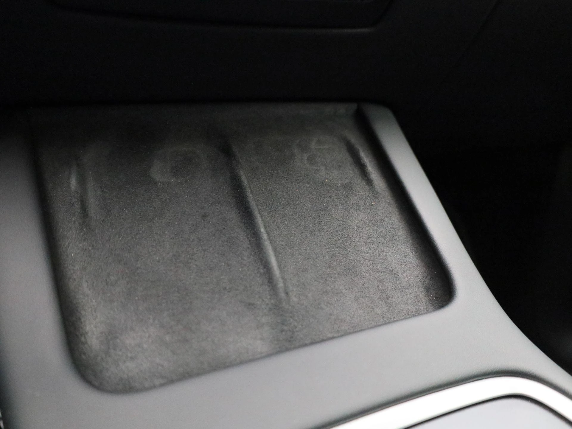 Tesla-Model Y-image-21