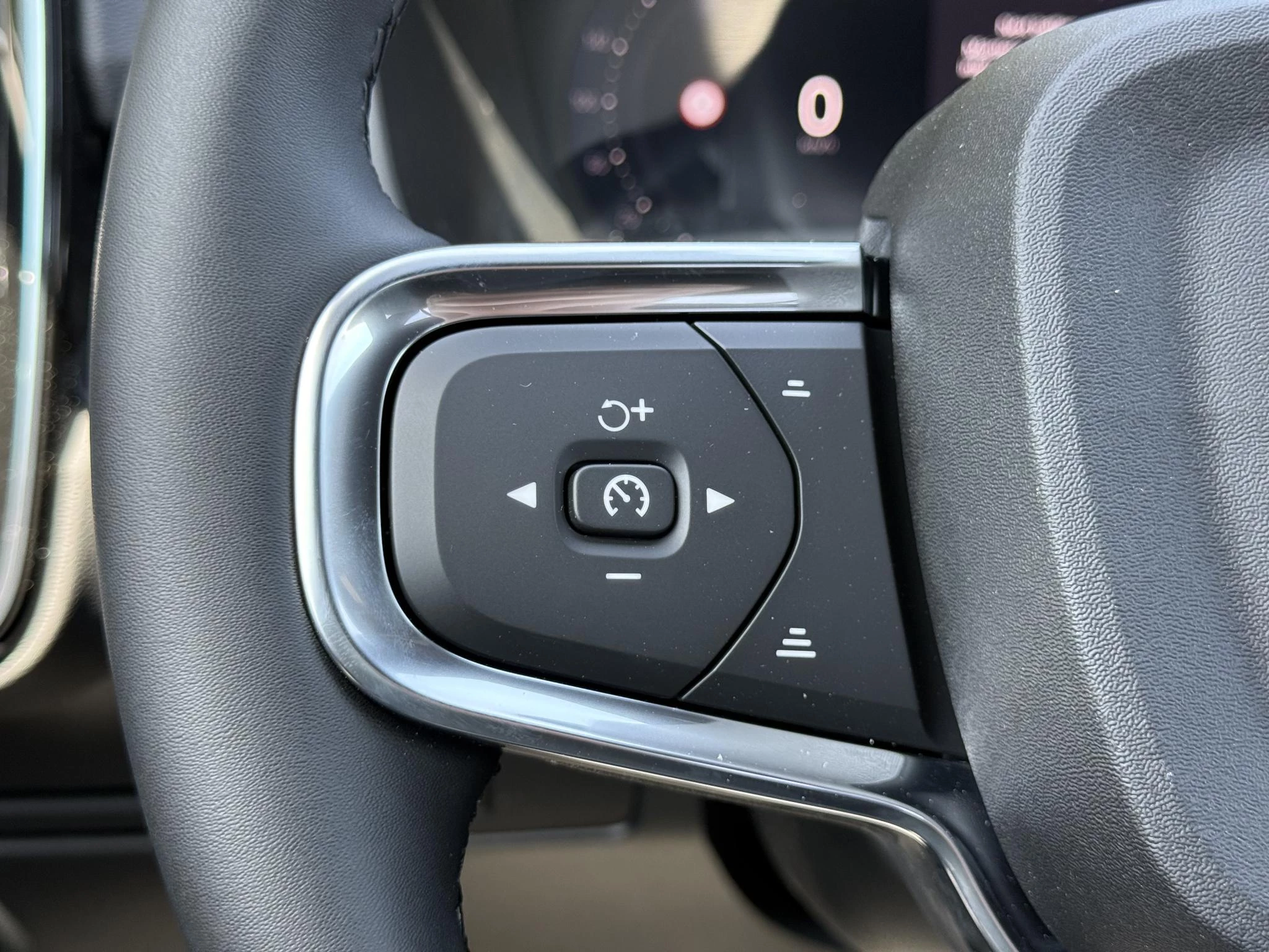 Volvo XC40 2.0 B4 Business Edition
