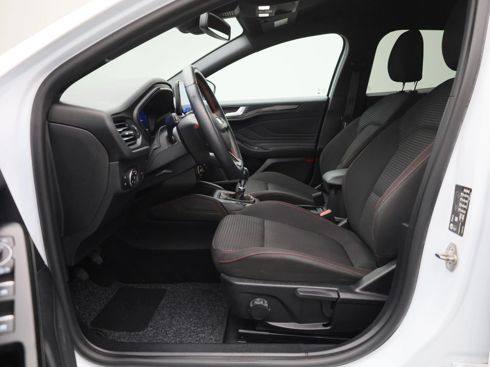 Ford-Focus-image-10