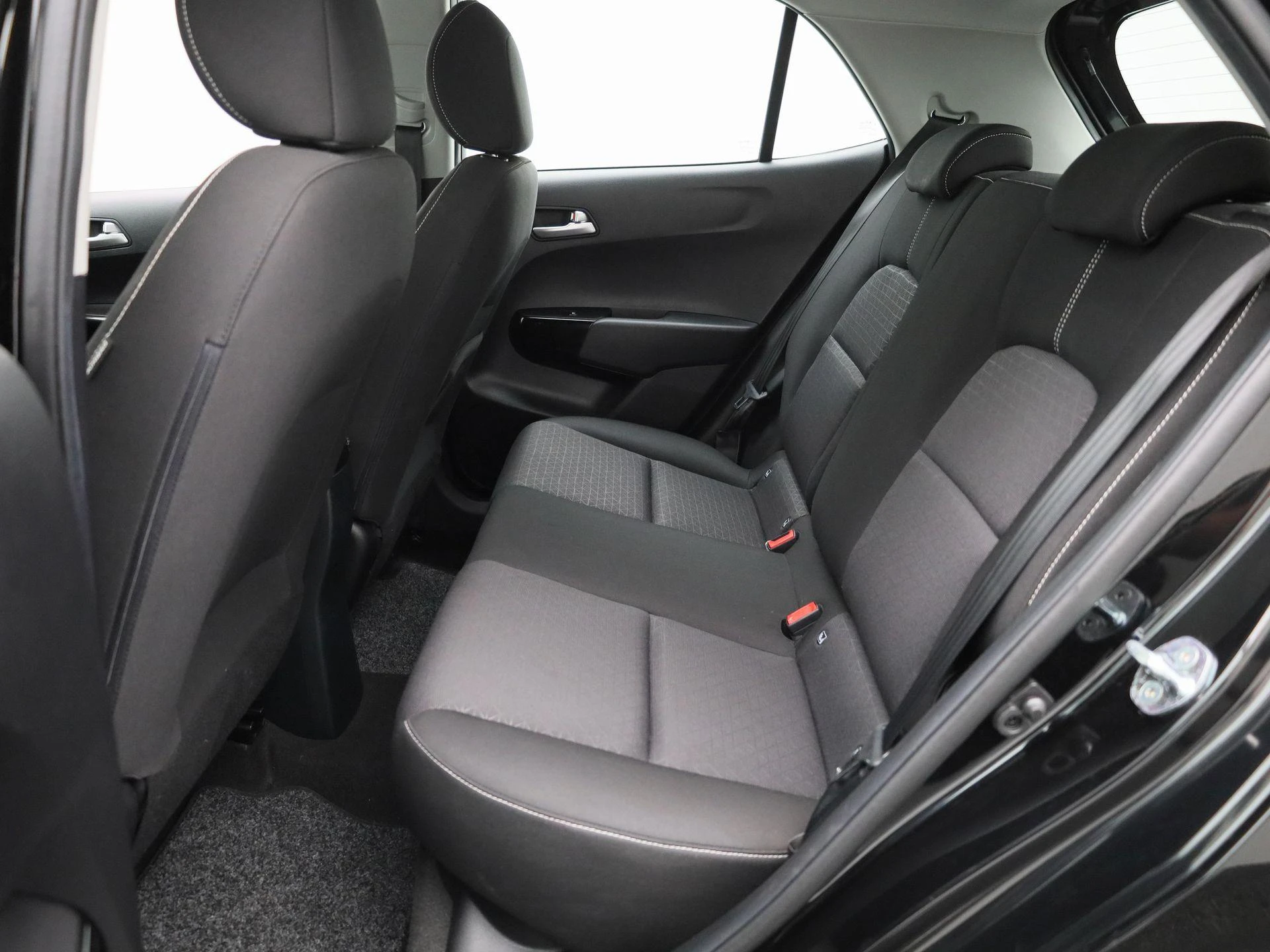 Kia-Picanto-image-10