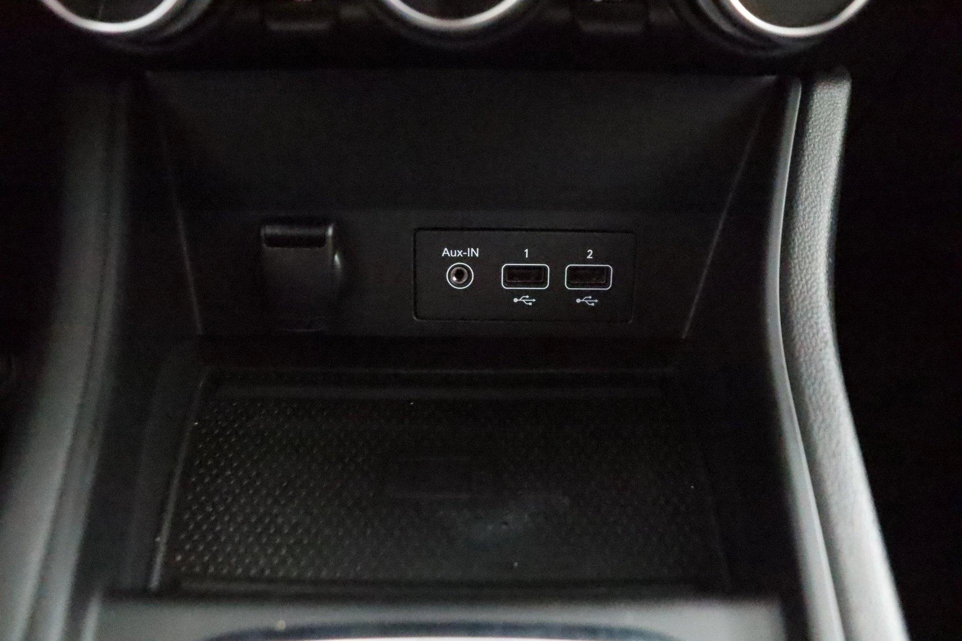 Renault-Captur-image-48