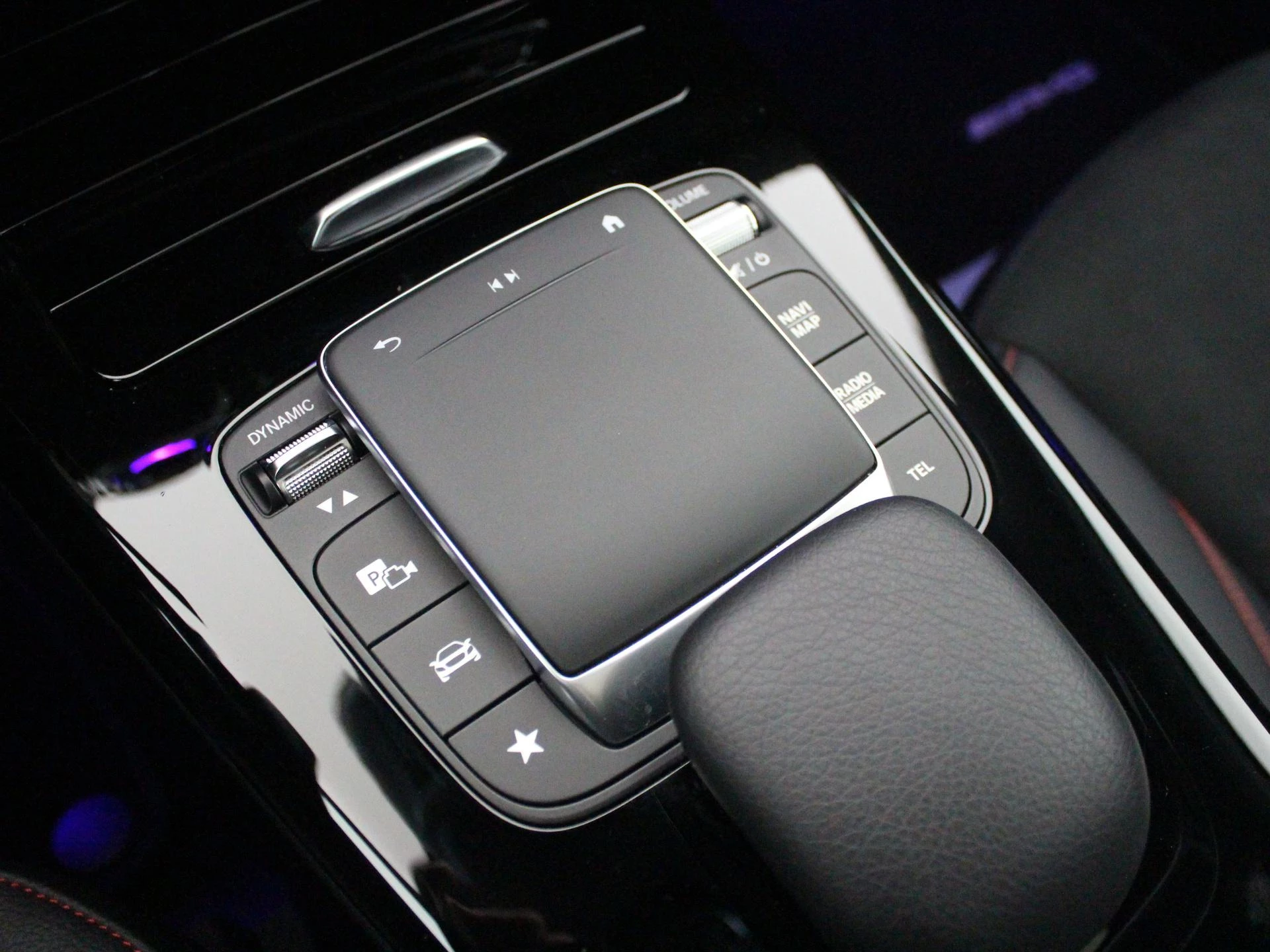 Mercedes-Benz-A-Klasse-image-13