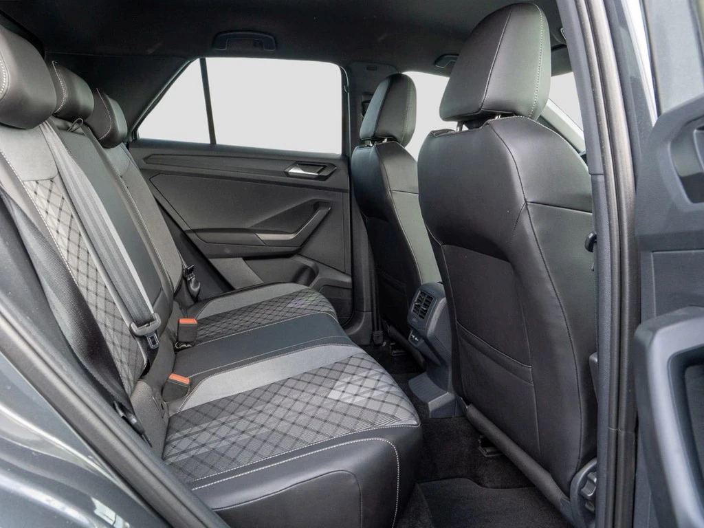 Volkswagen-T-Roc-image-8