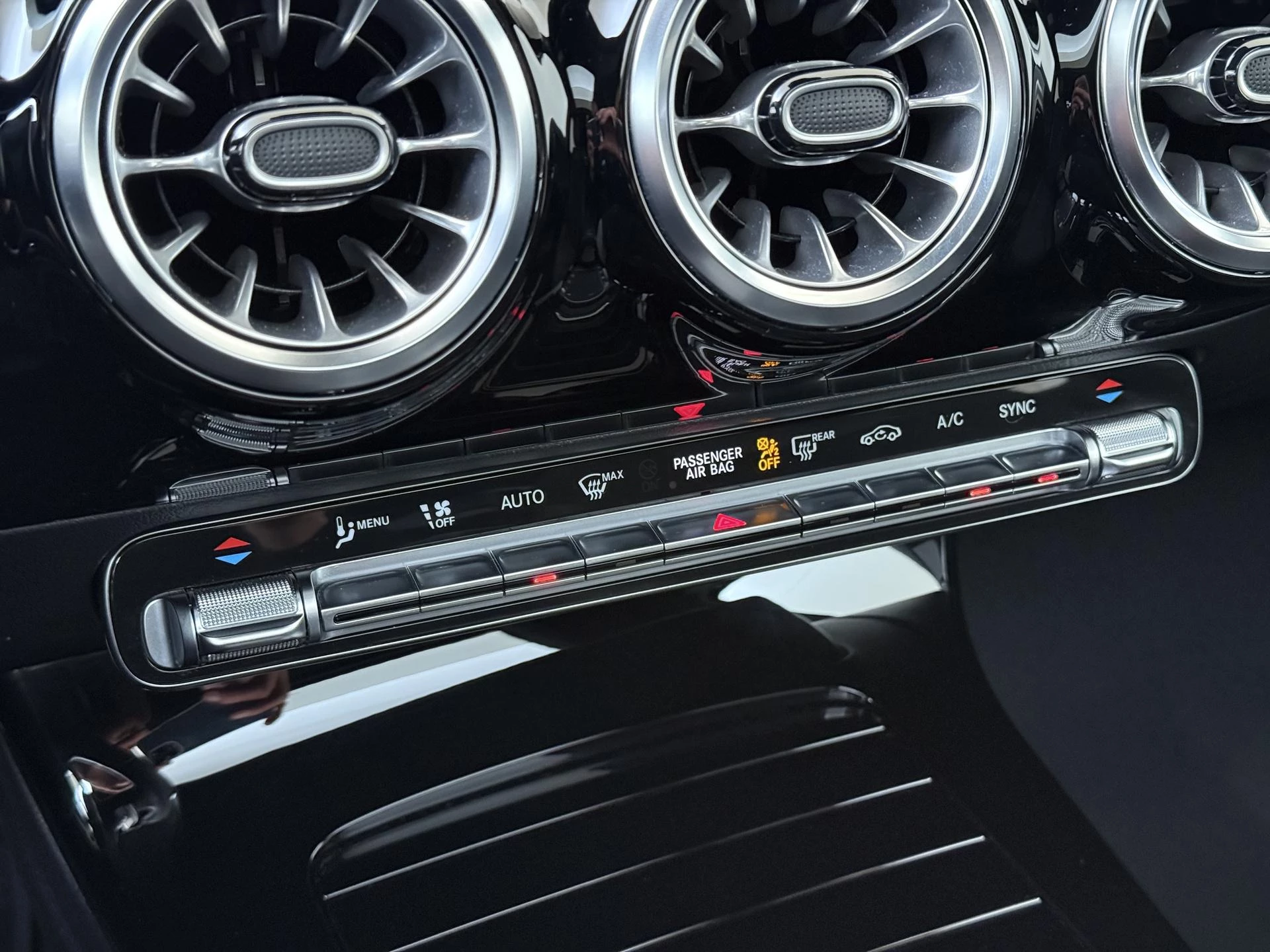 Mercedes-Benz-A-Klasse-image-23