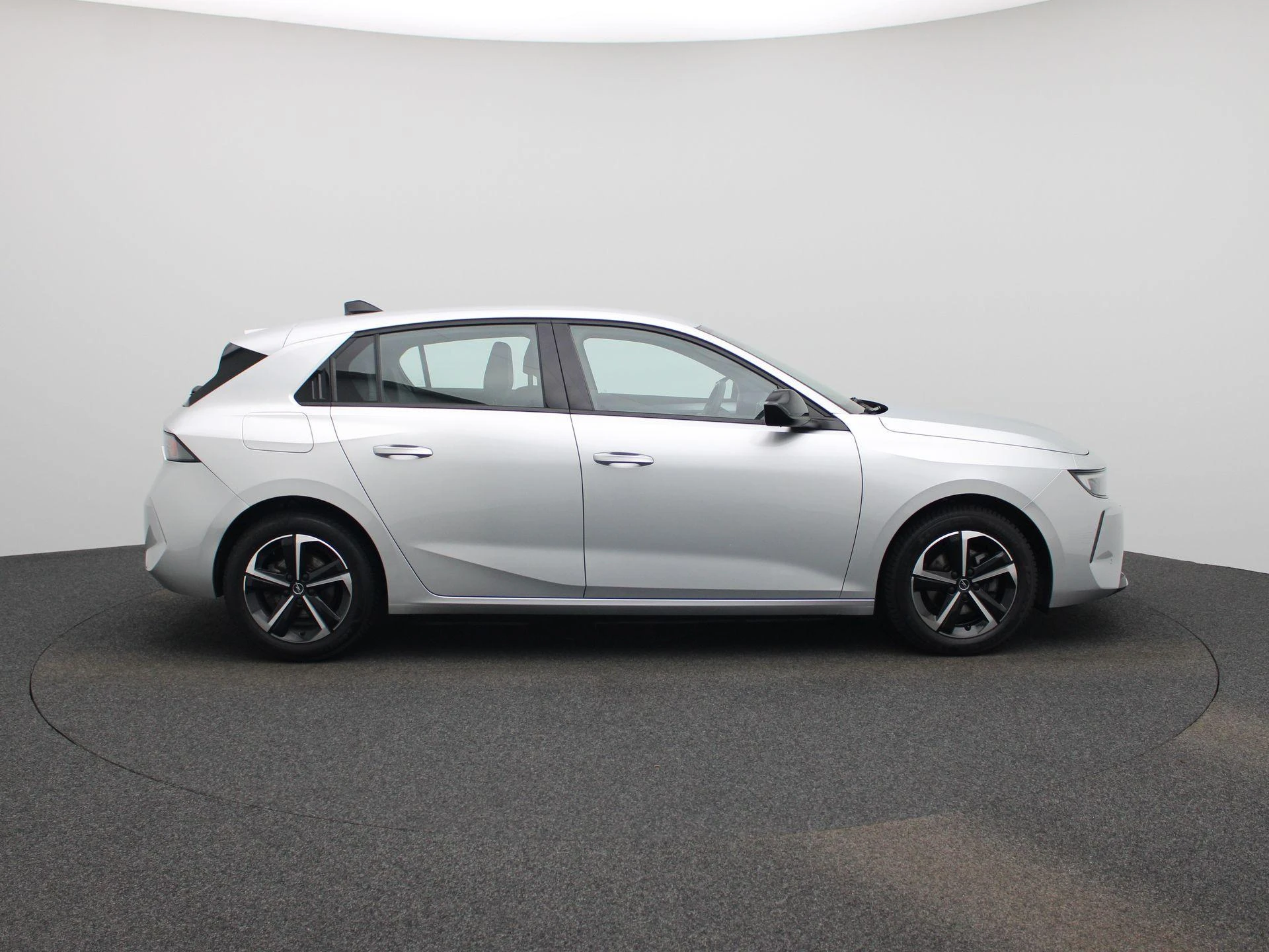 Opel-Astra-image-5