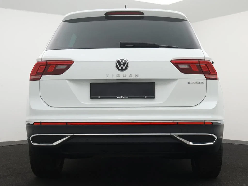 Volkswagen-Tiguan-image-3