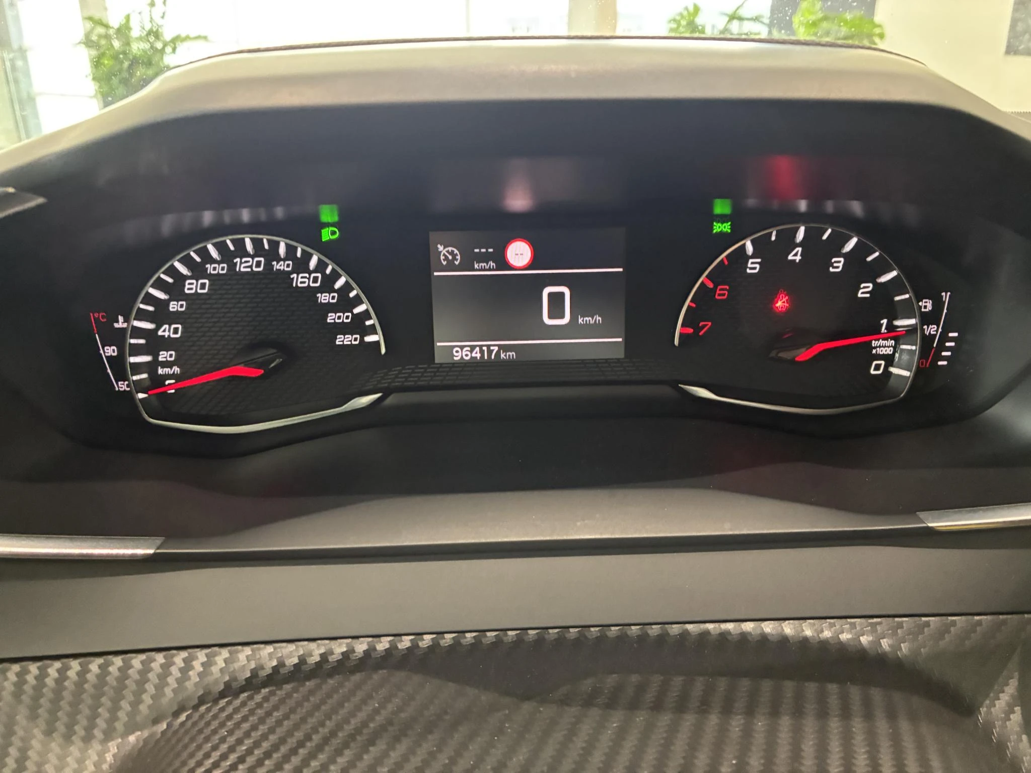 Peugeot-208-image-19