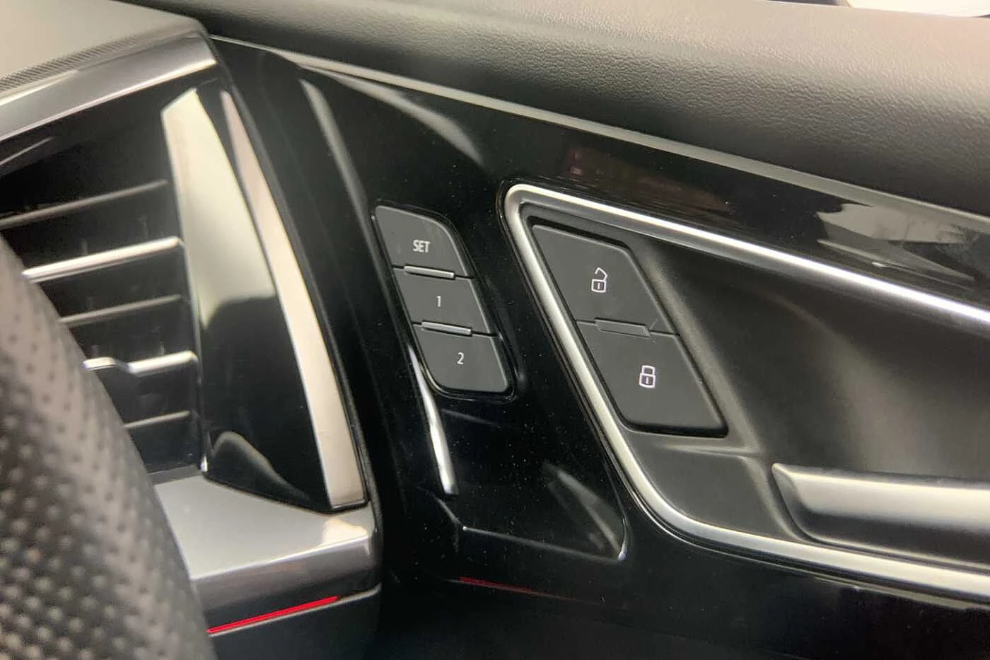 Audi-Q4 e-tron-image-24