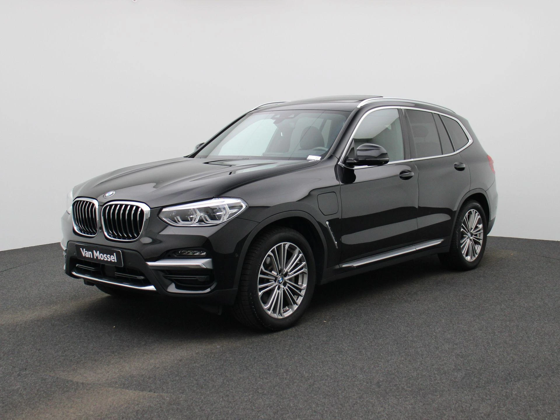 BMW-X3-image-0