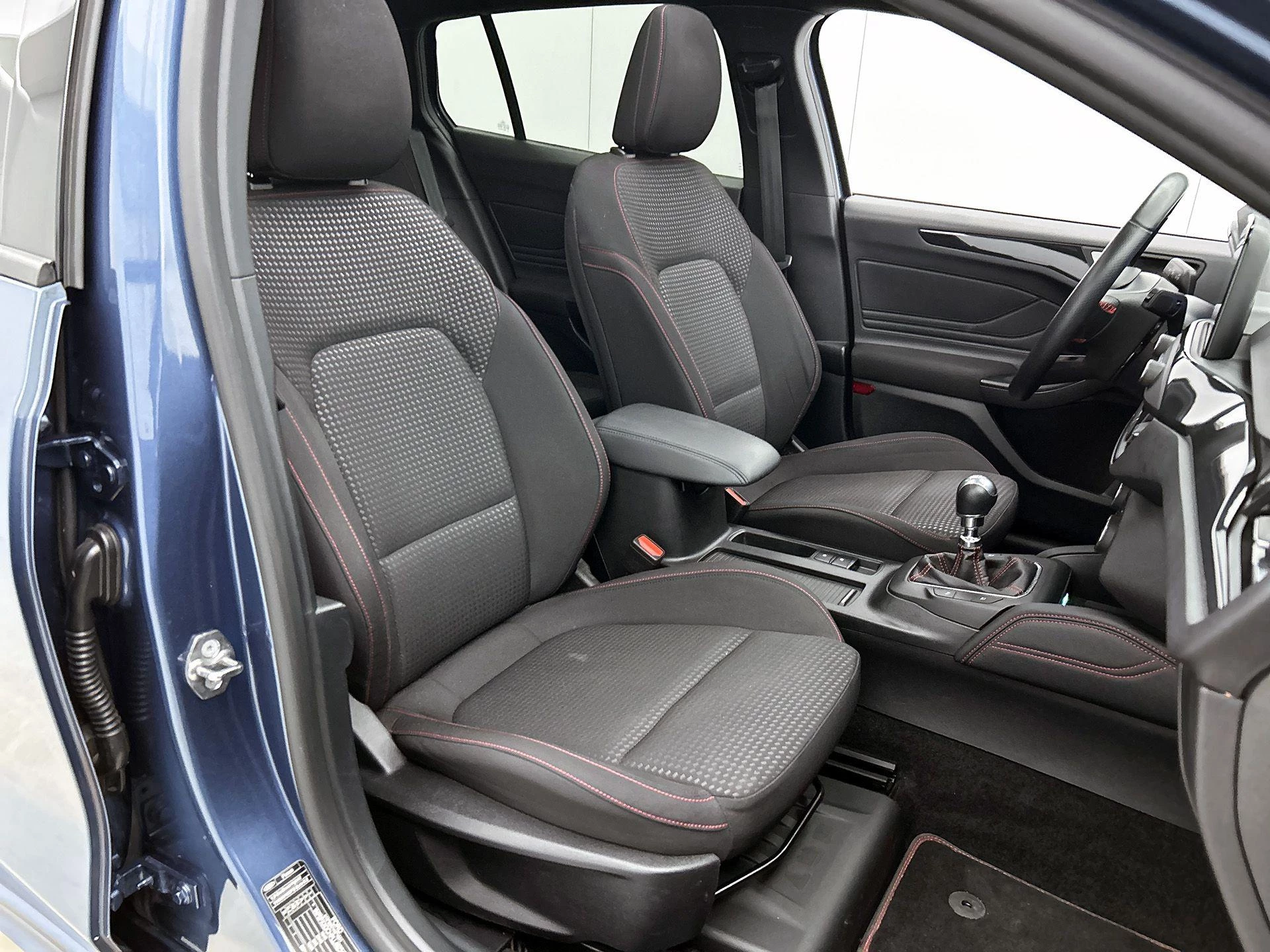 Ford Focus Wagon 1.0 EcoBoost Hybrid Active X Business