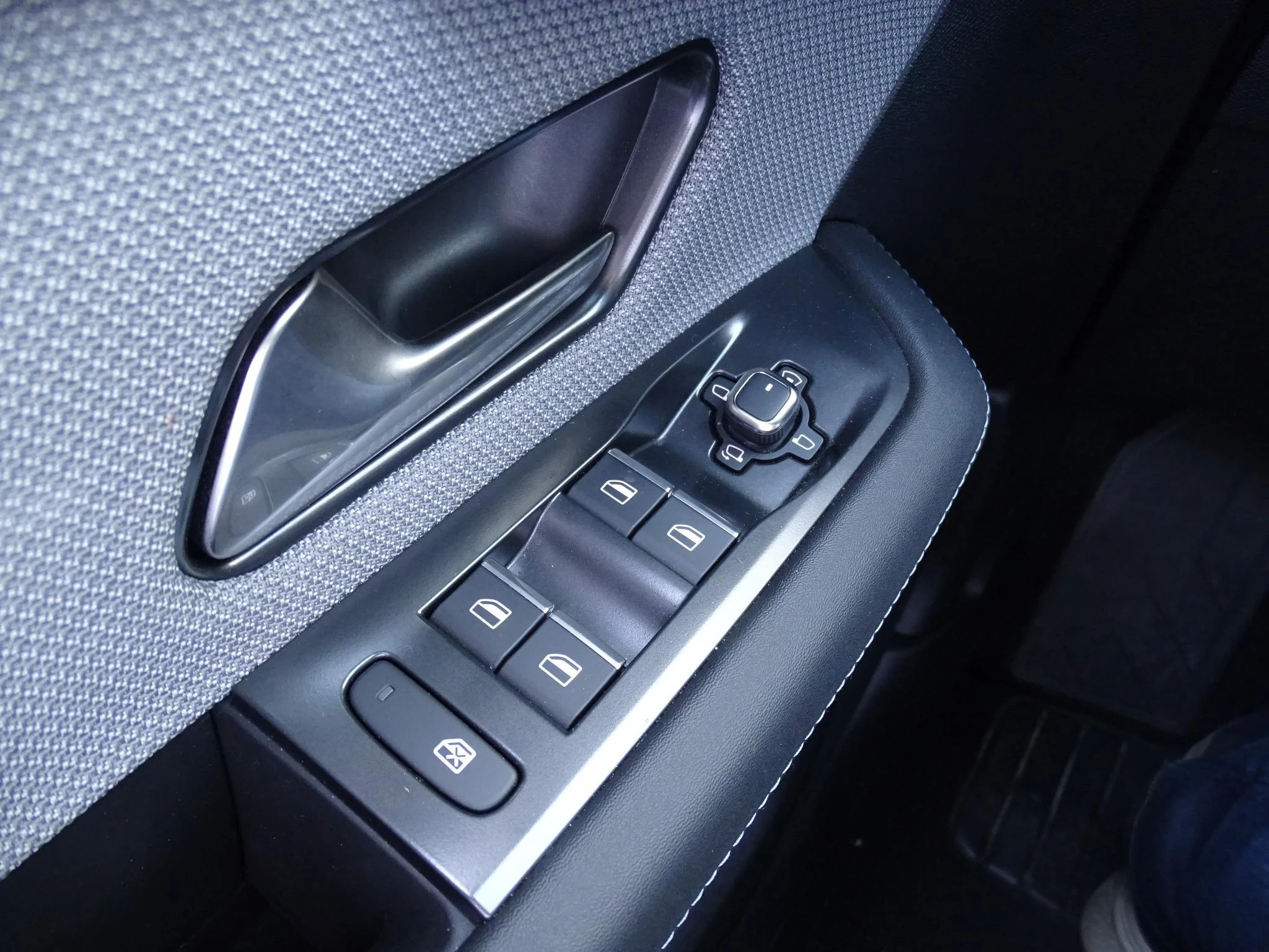 Opel-Grandland-image-17