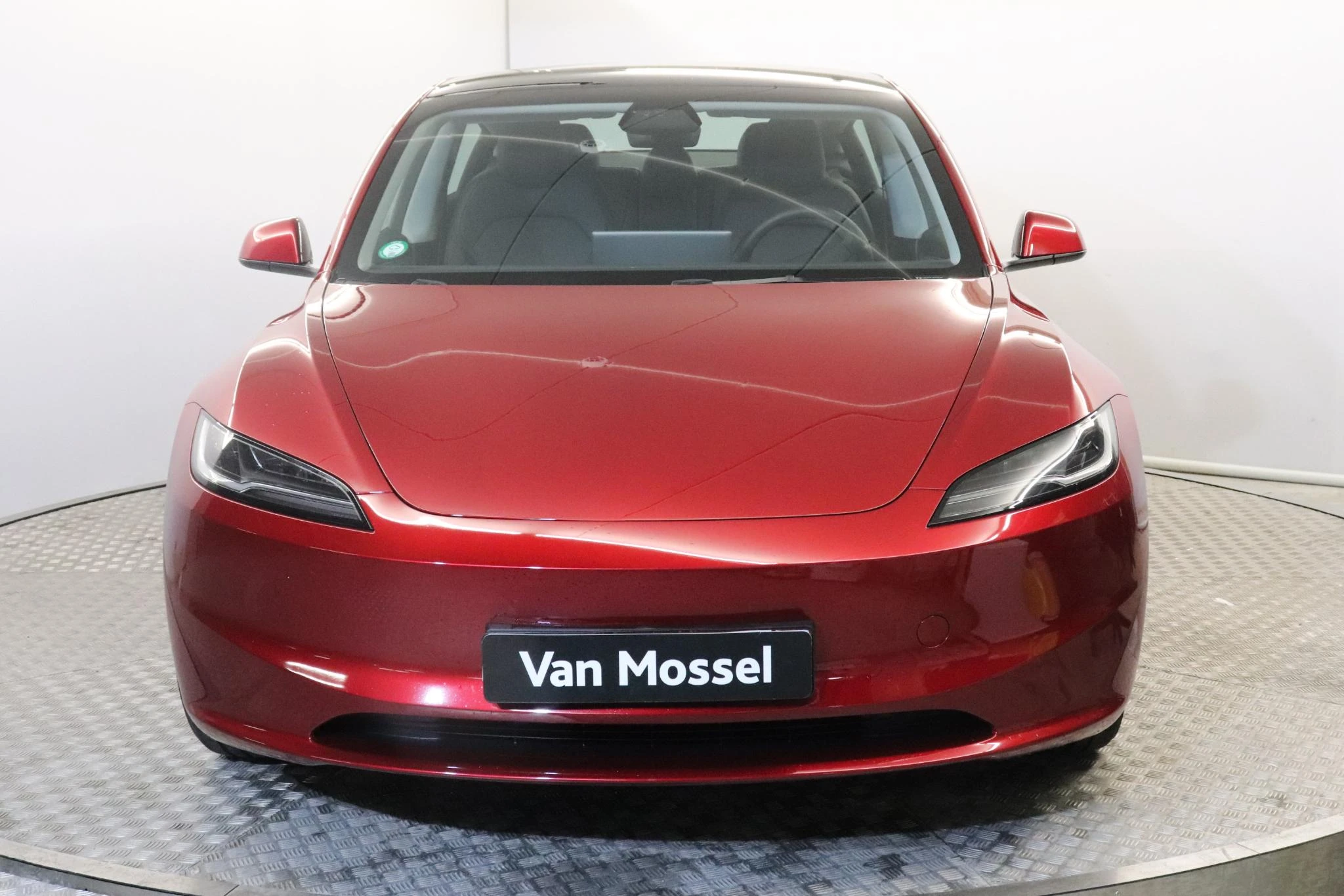 Tesla-Model 3-image-1