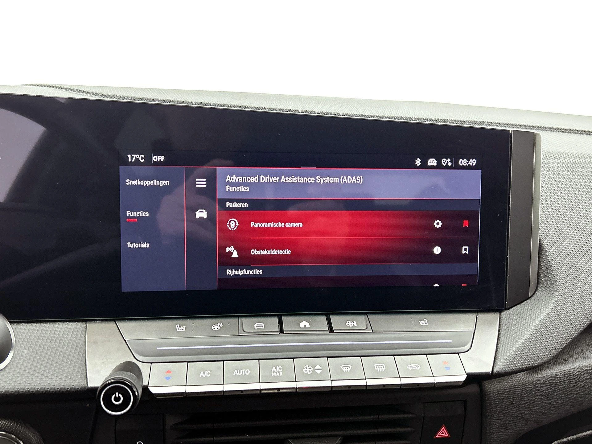 Opel-Astra-image-12