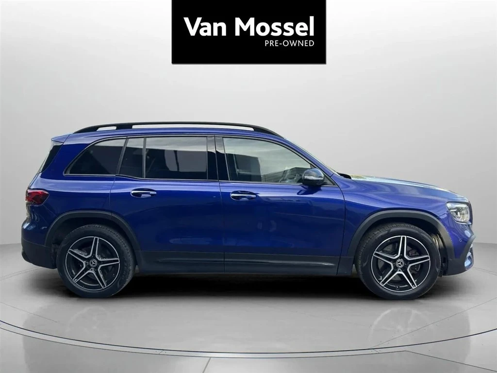 Mercedes-Benz-GLB-image-3