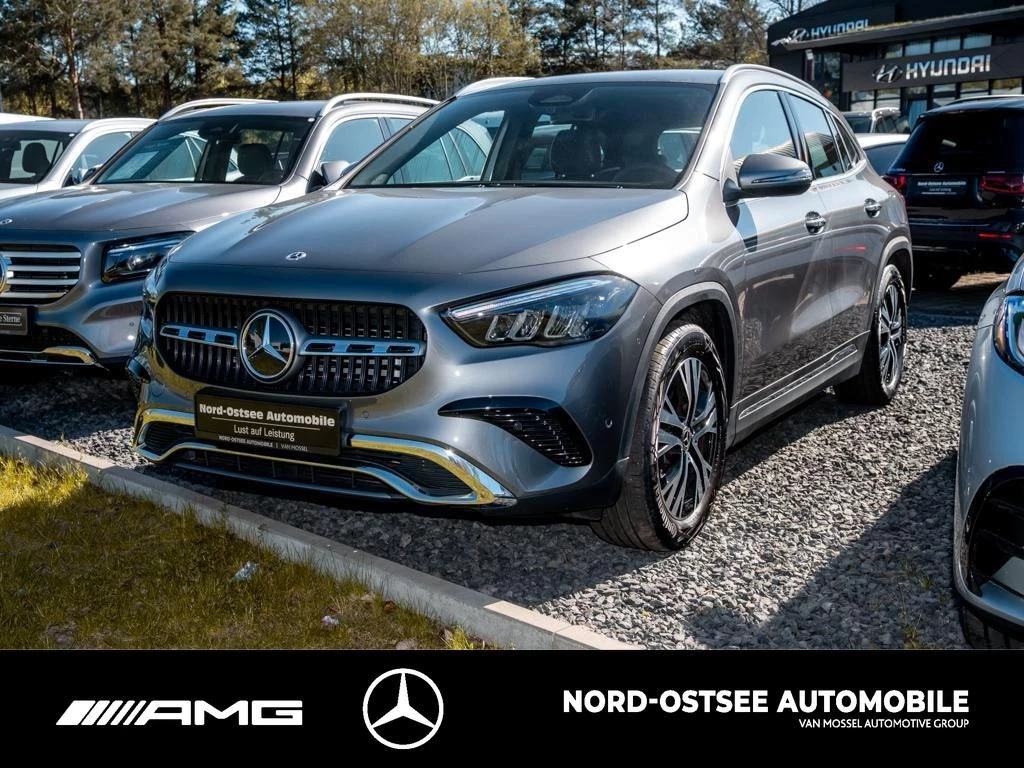 Mercedes-Benz-GLA-image-5