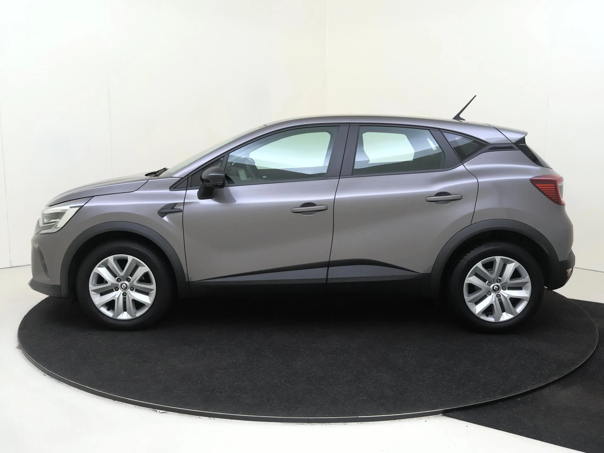 Renault-Captur-image-3