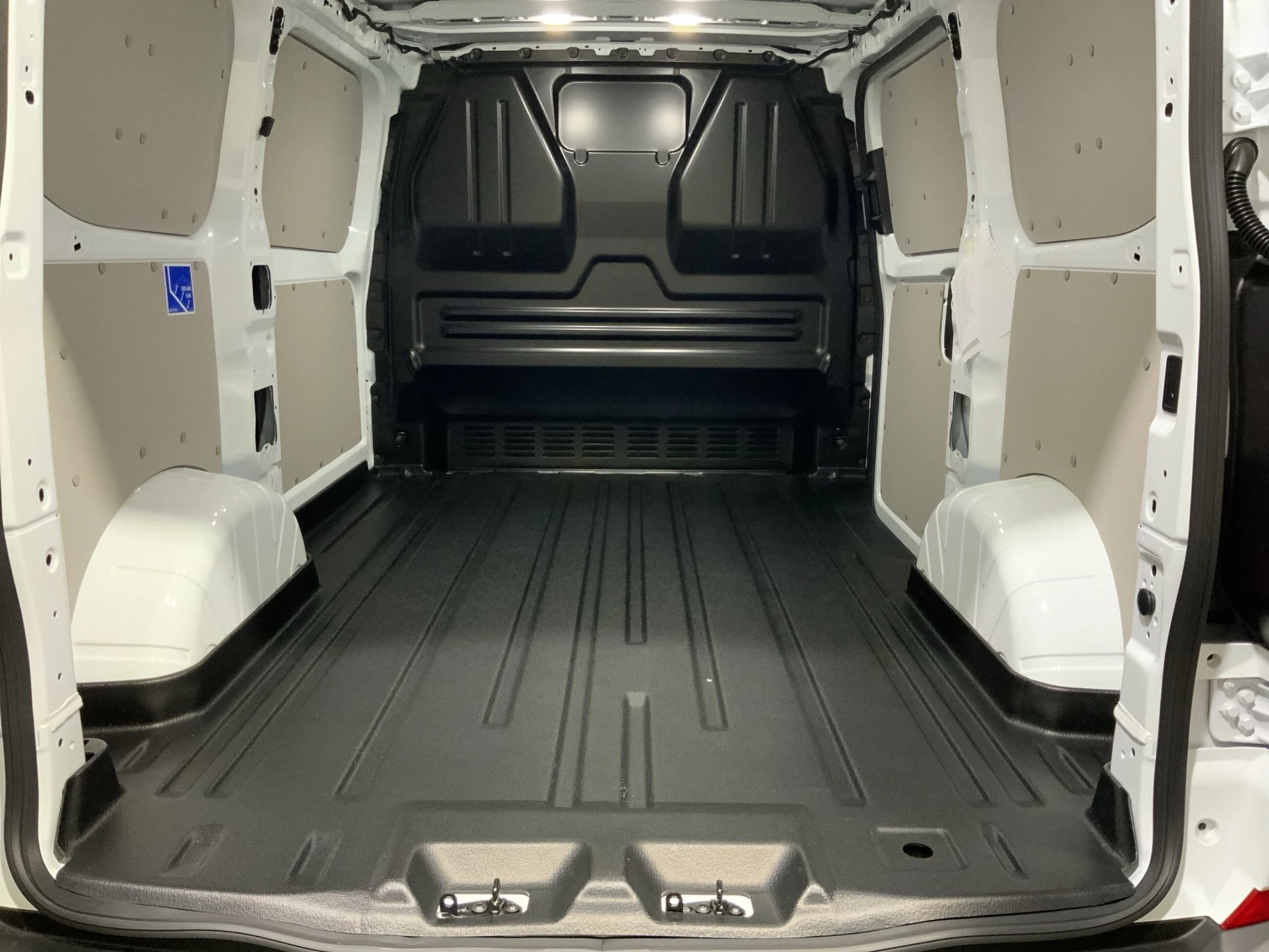 Ford-Transit Custom-image-15