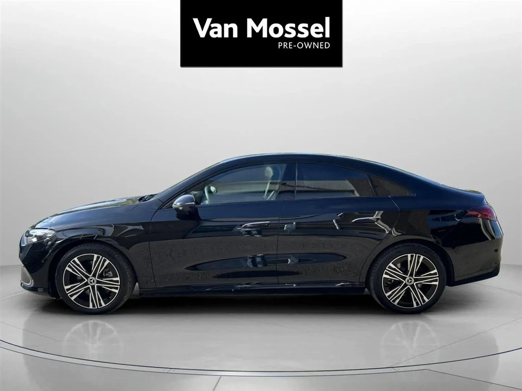 Mercedes-Benz-CLA-image-7