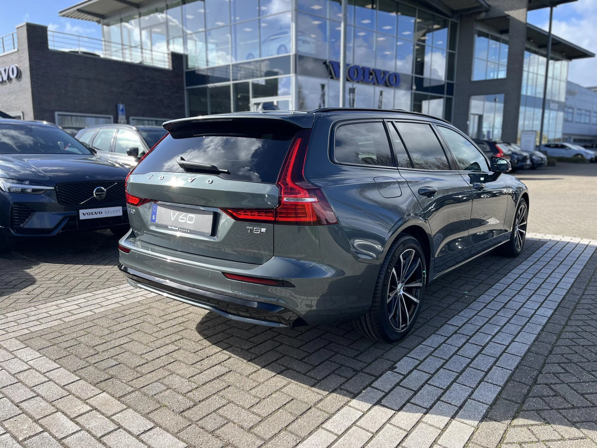 Volvo-V60-image-16