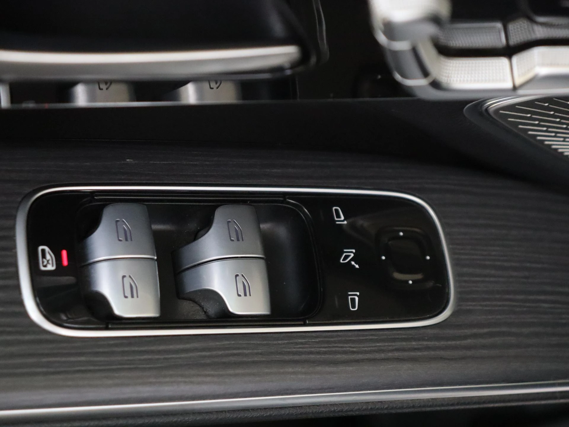 Mercedes-Benz EQS SUV 450 4MATIC AMG Line 7p 118 kWh