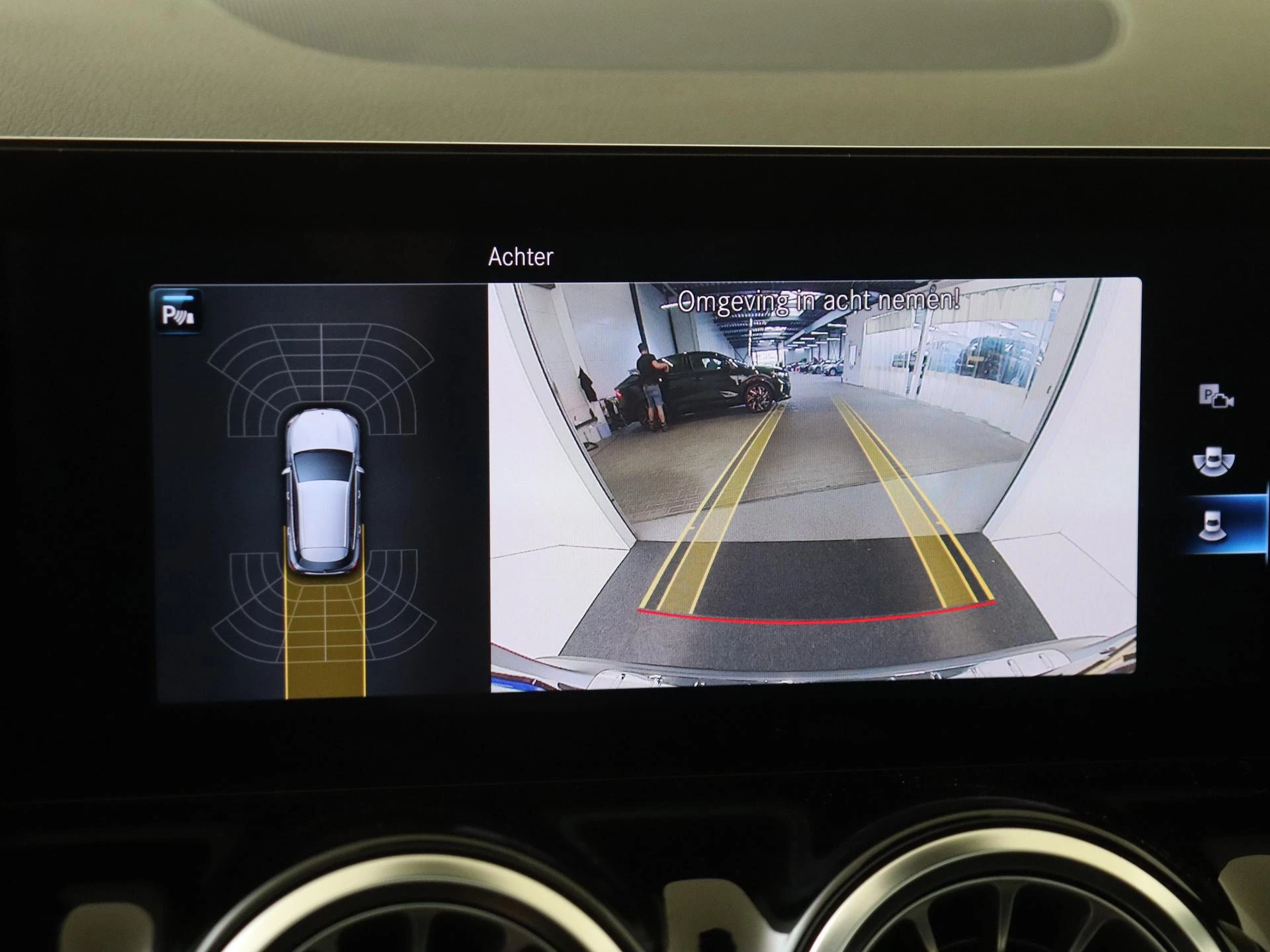 Mercedes-Benz GLA 200 Business Solution AMG