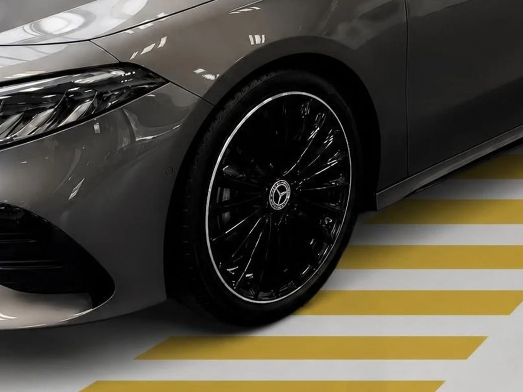 Mercedes-Benz-A-Klasse 200-image-5