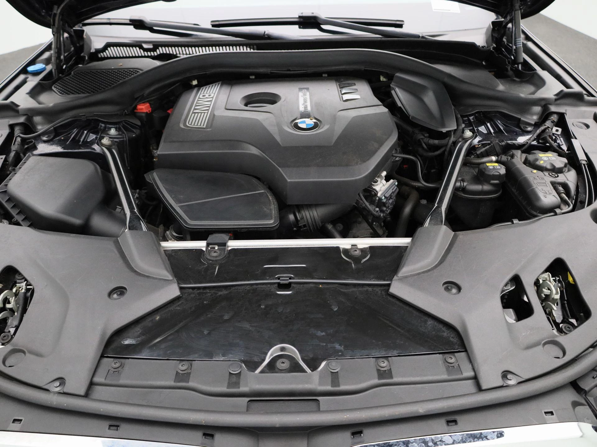 BMW-5 Serie-image-34