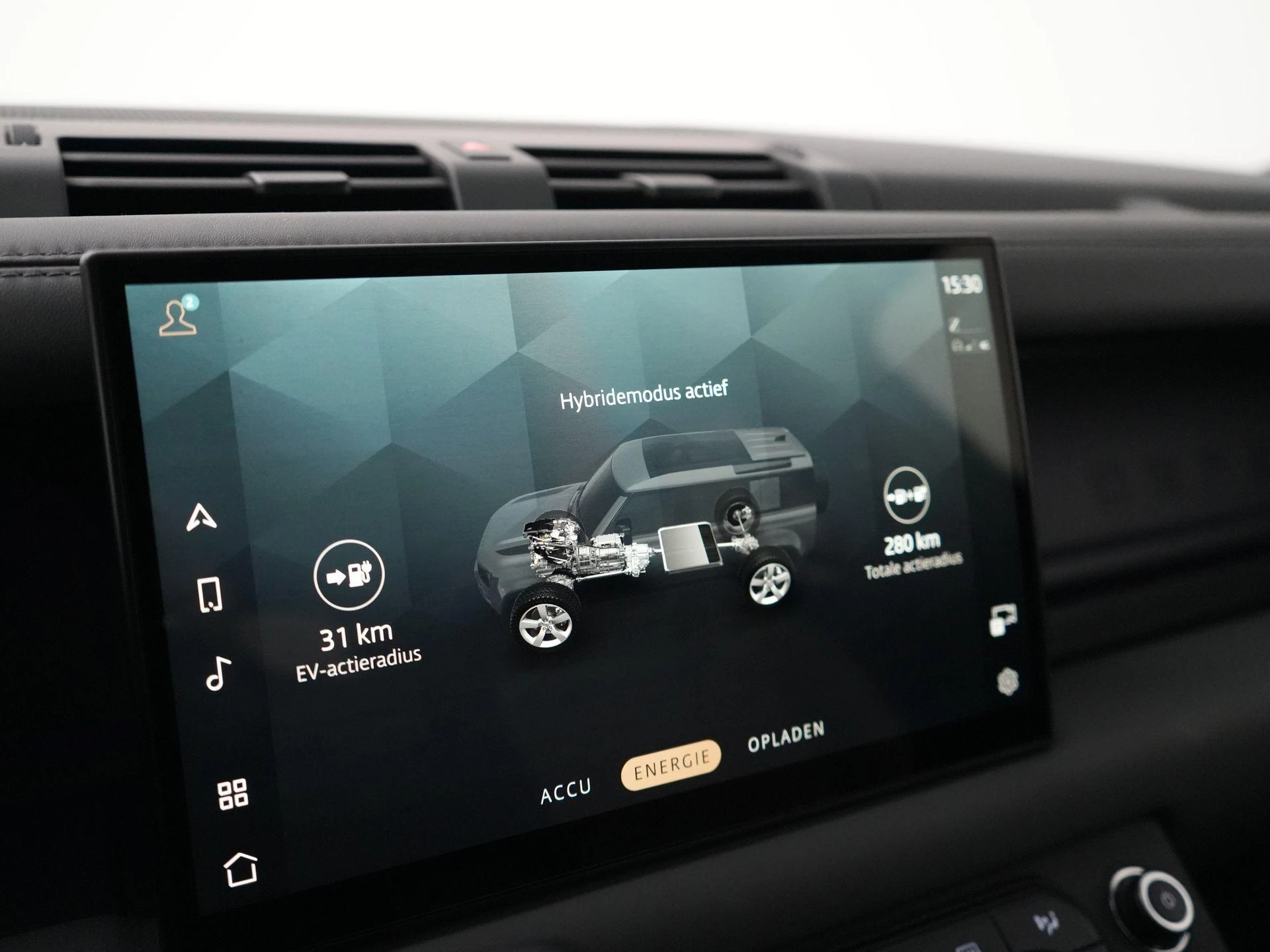 Land Rover-Defender-image-31