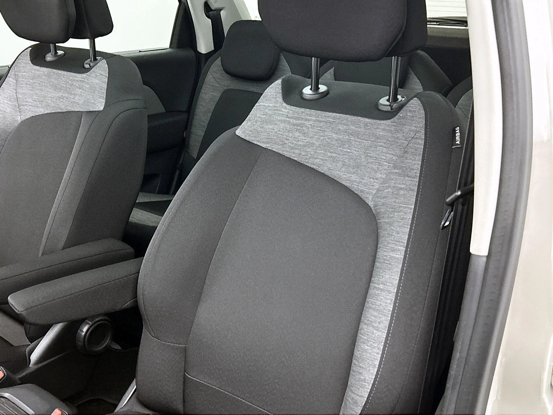 Citroën-C4 Picasso-image-13