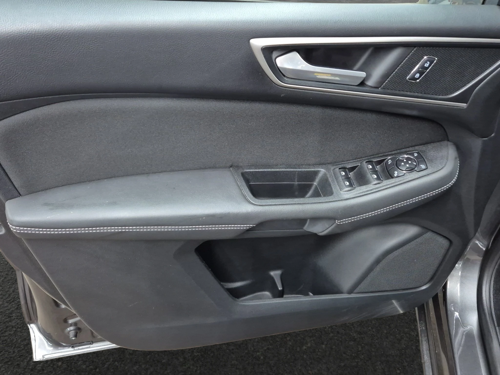 Ford-S-Max-image-15
