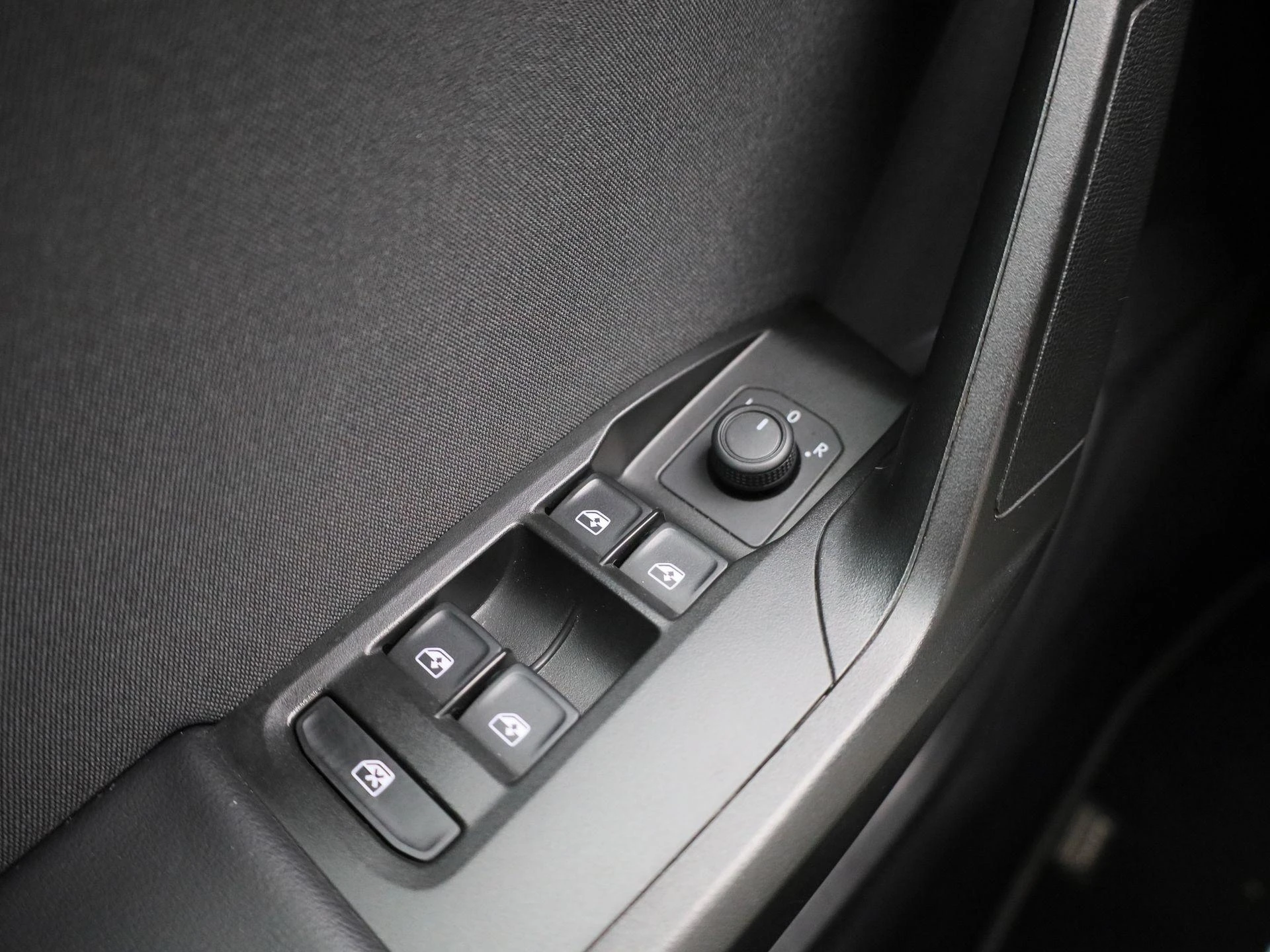SEAT-Leon-image-20