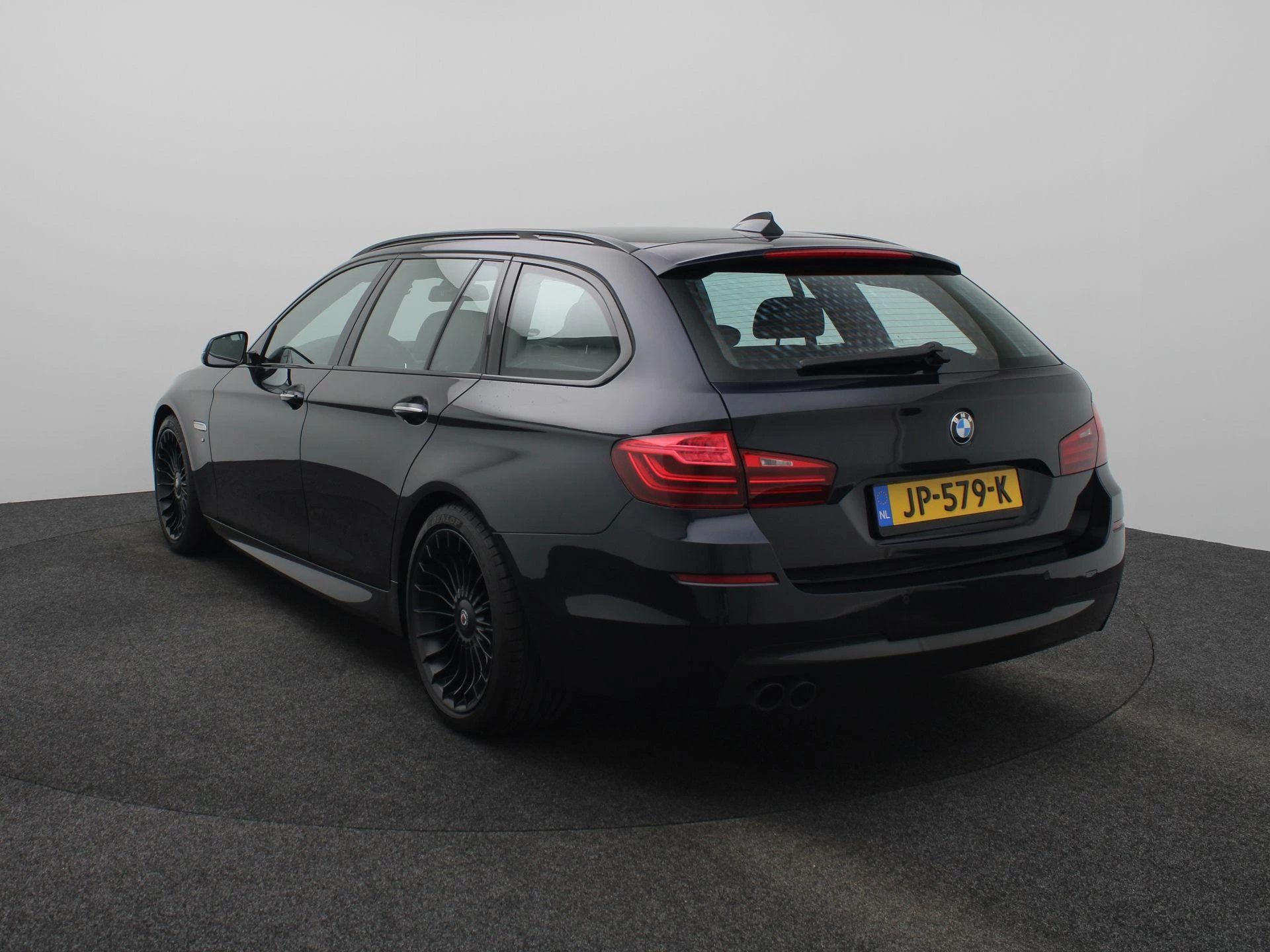 BMW-5 Serie-image-1