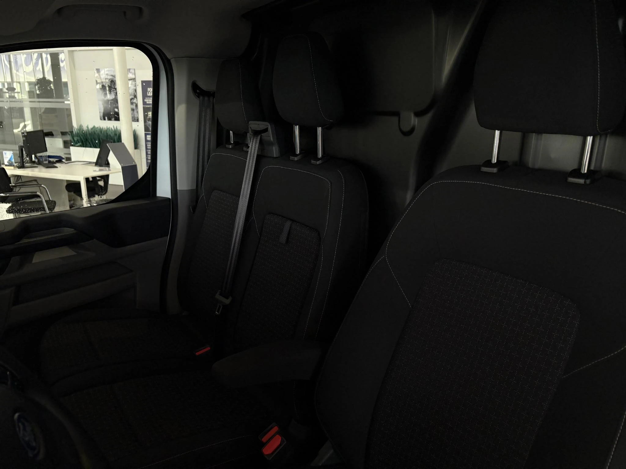 Ford-Transit Custom-image-10